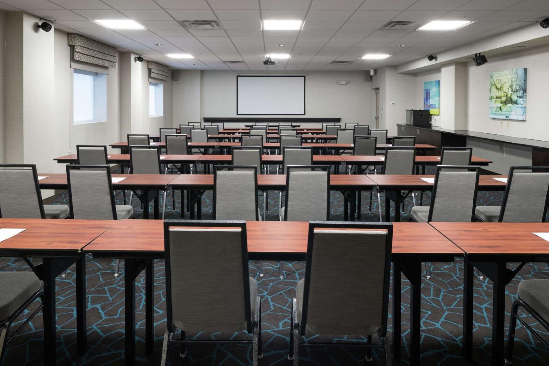Hampton Inn & Suites Rochester-North gallery photo in Rochester, MN — image 34