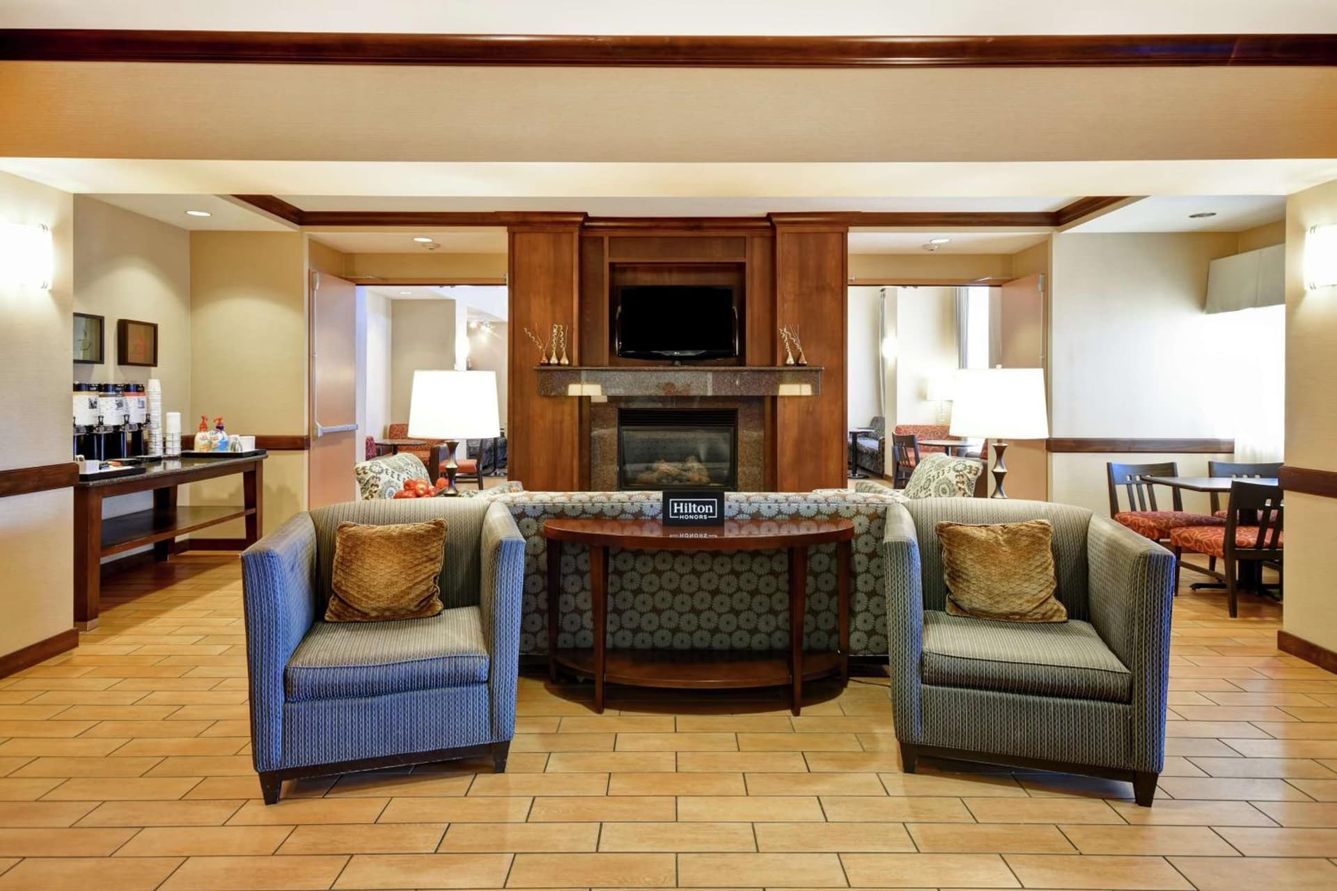 Hampton Inn & Suites Folsom gallery photo in Folsom, CA — image 65