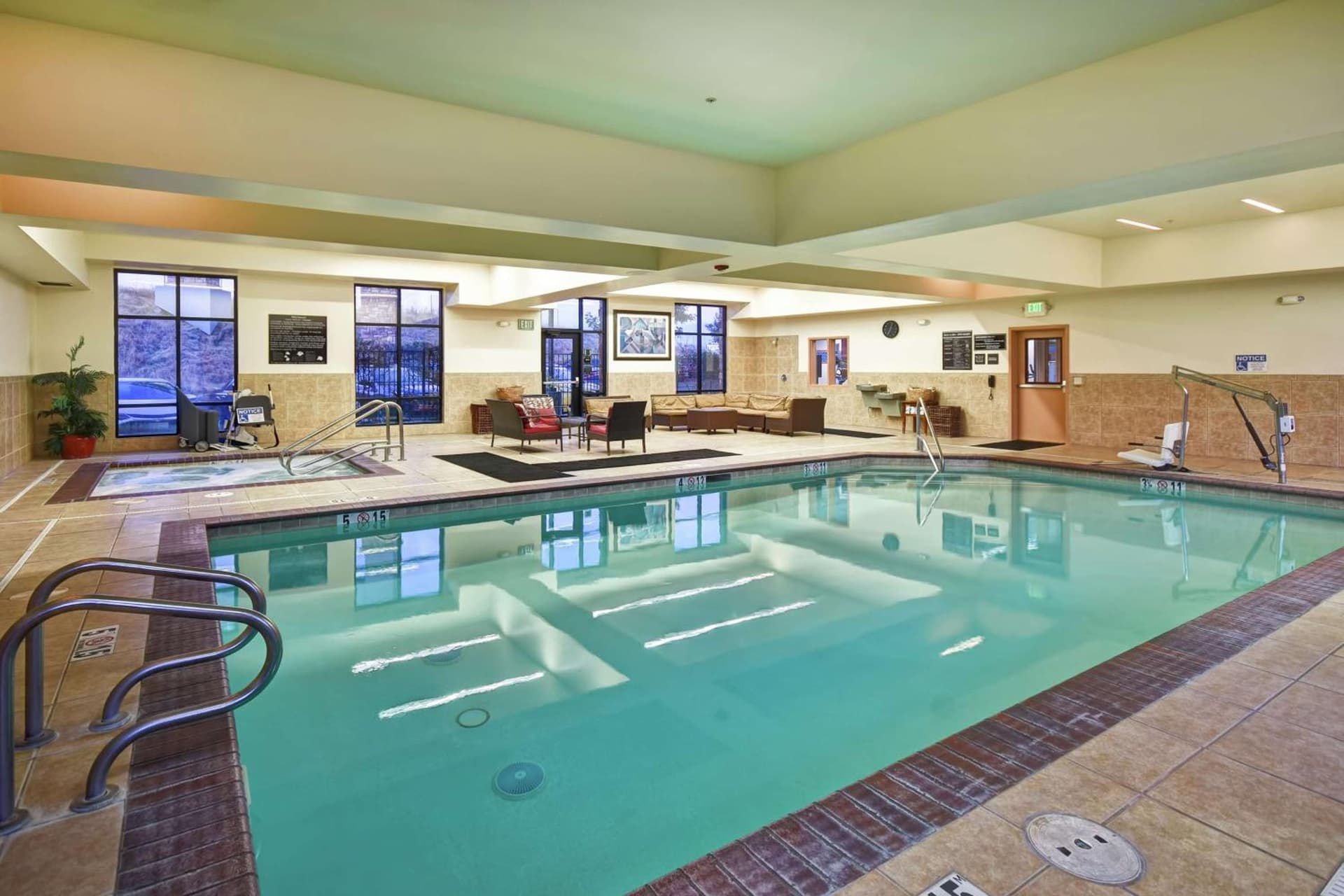 Hampton Inn & Suites Folsom gallery photo in Folsom, CA — image 52