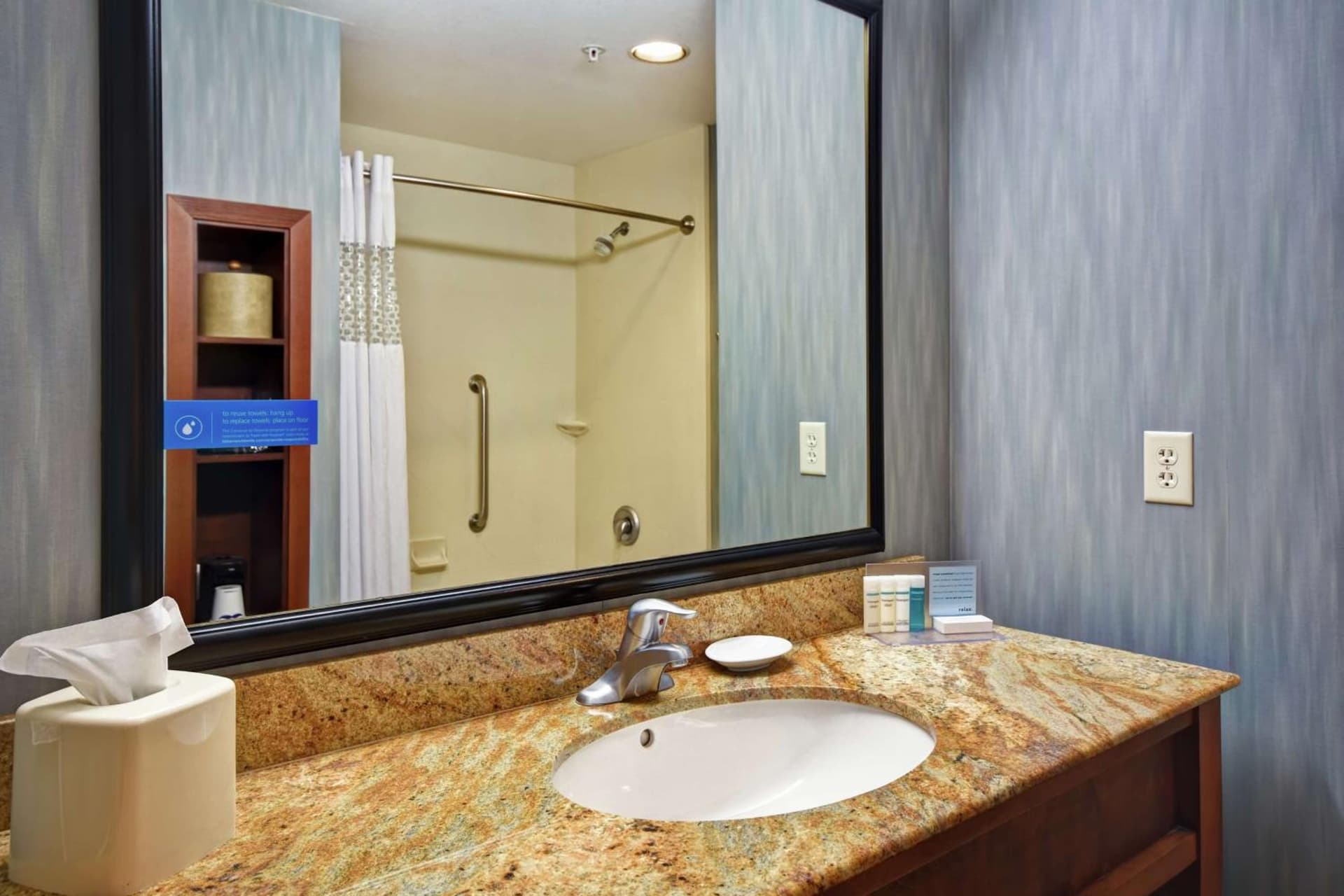 Hampton Inn & Suites Folsom gallery photo in Folsom, CA — image 88