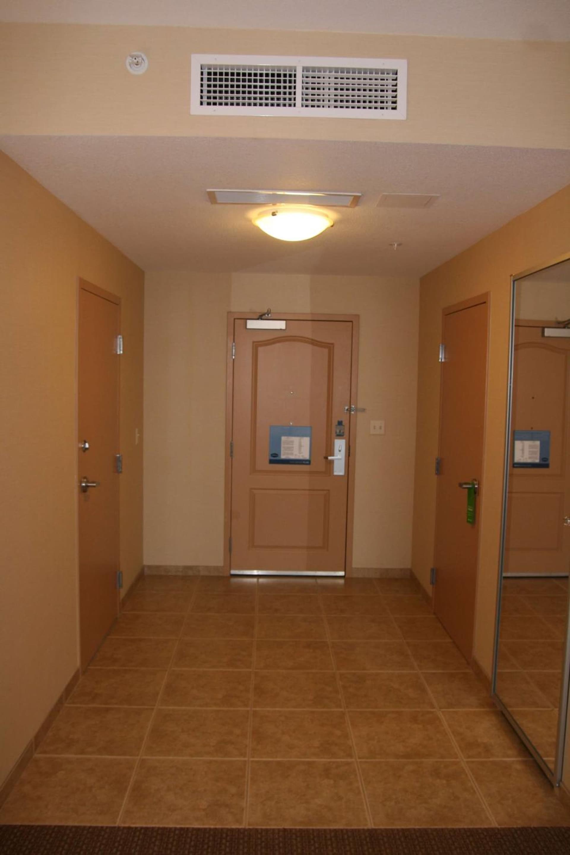 Hampton Inn & Suites Folsom gallery photo in Folsom, CA — image 31