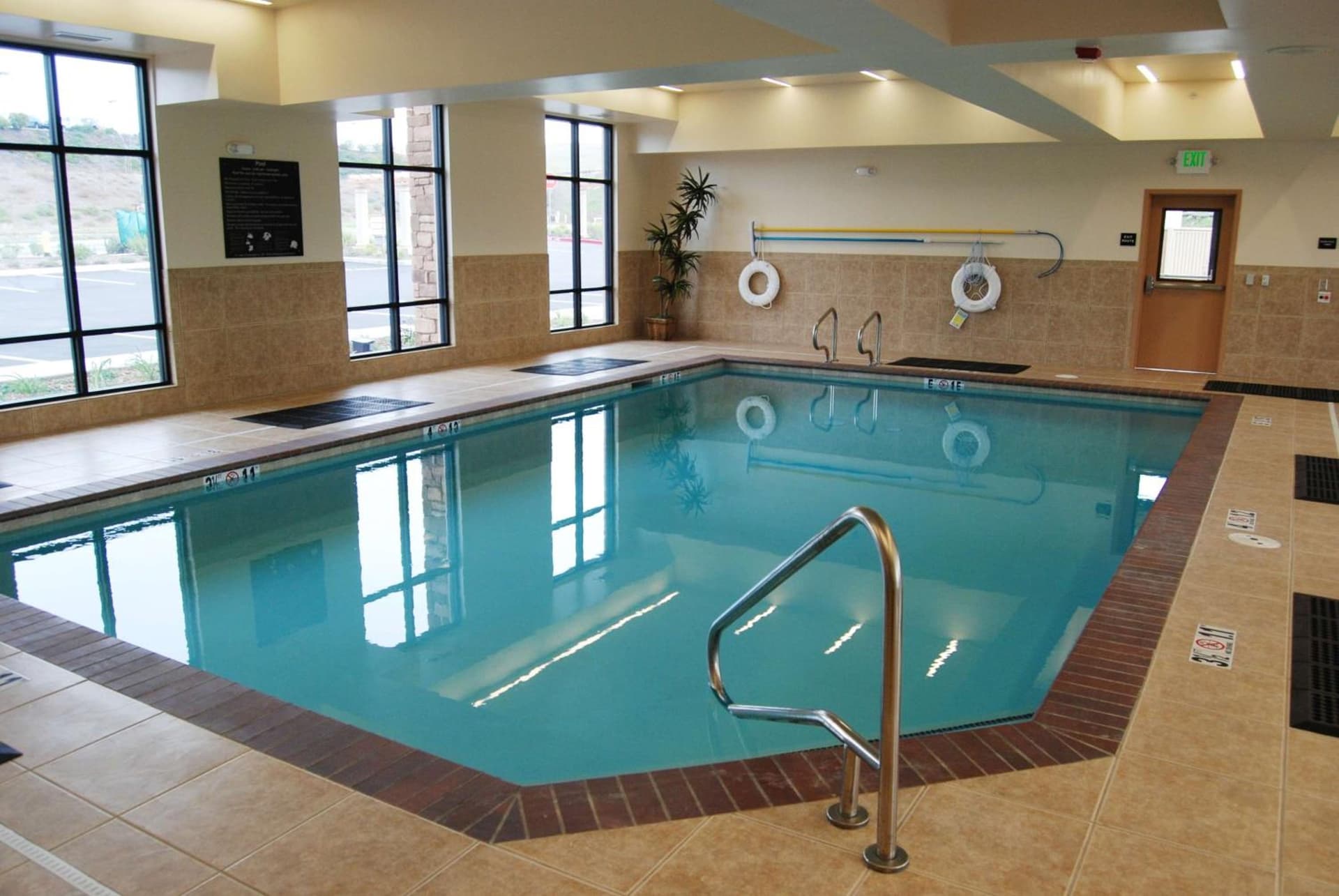 Hampton Inn & Suites Folsom gallery photo in Folsom, CA — image 86