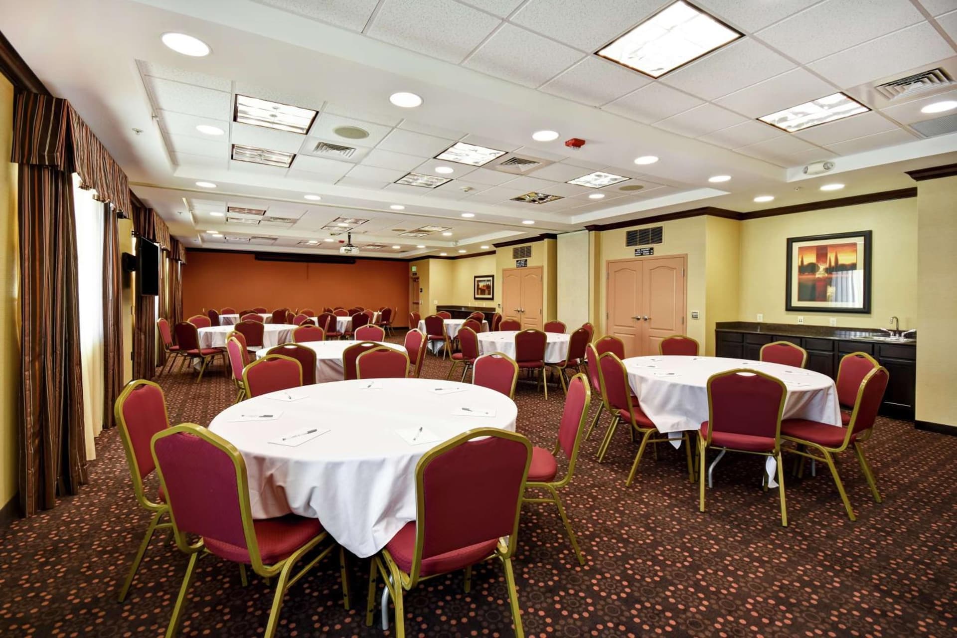 Hampton Inn & Suites Folsom gallery photo in Folsom, CA — image 47