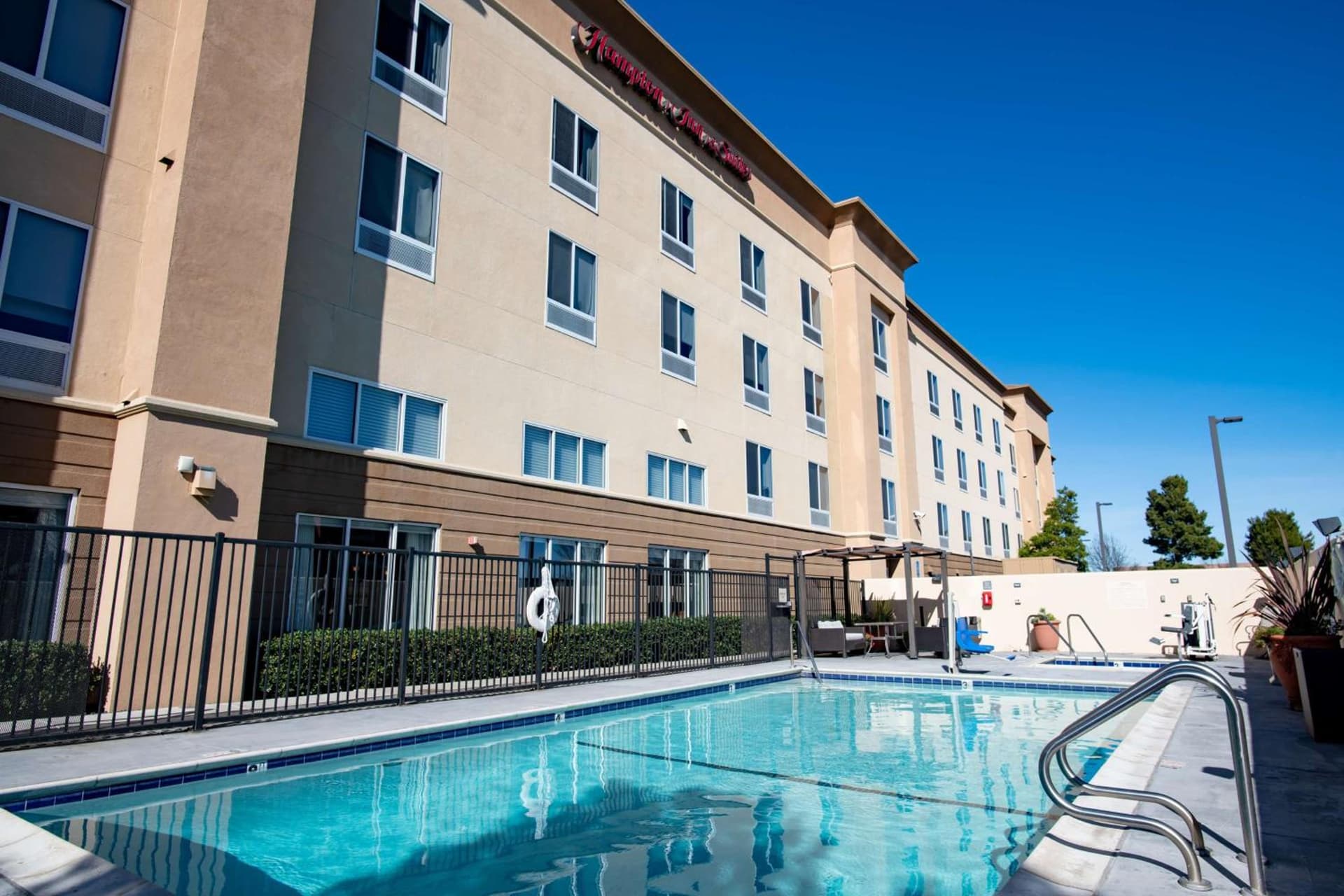 Hampton Inn & Suites Pittsburg gallery photo in Pittsburg, CA — image 34