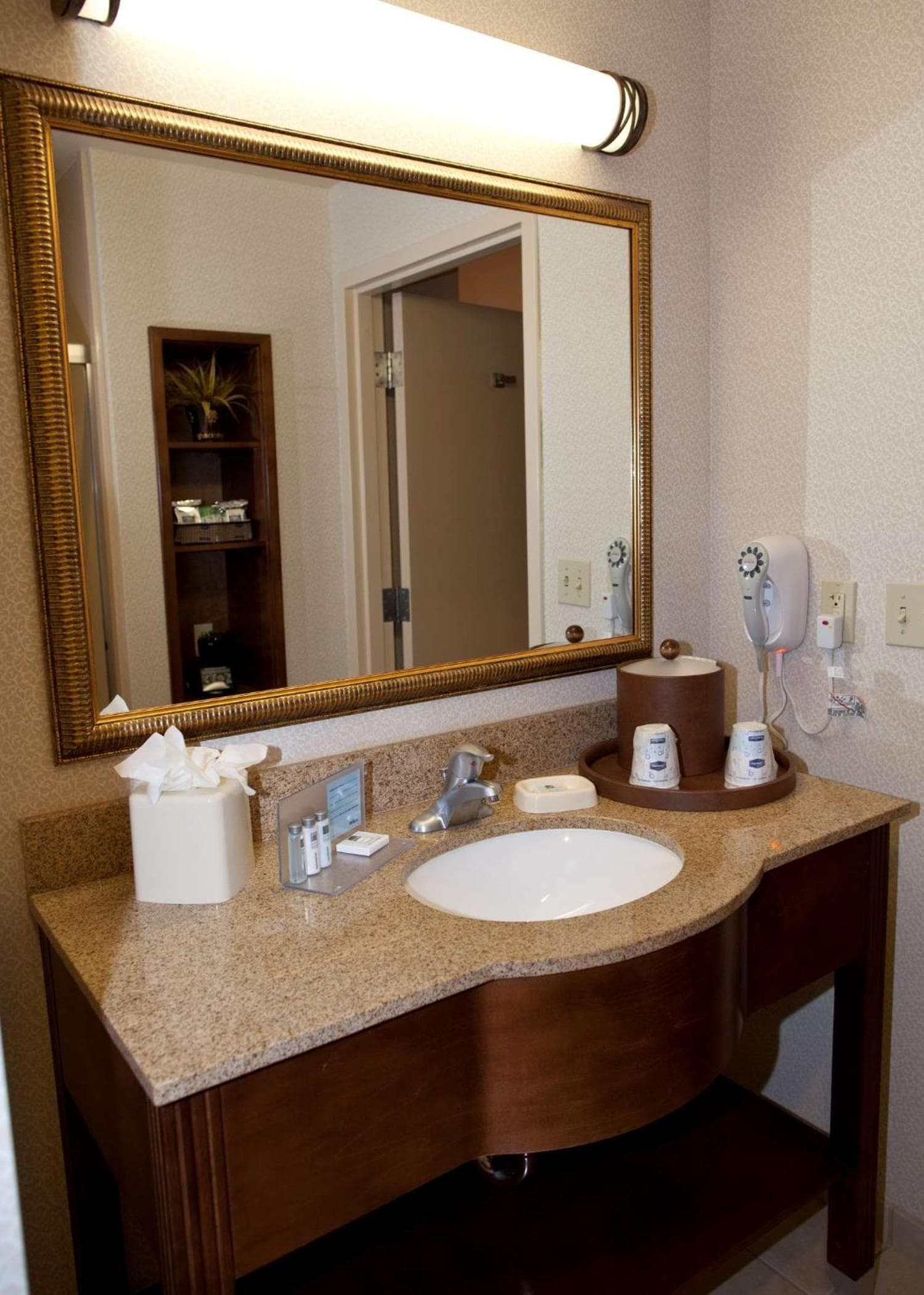 Hampton Inn & Suites Pittsburg gallery photo in Pittsburg, CA — image 13