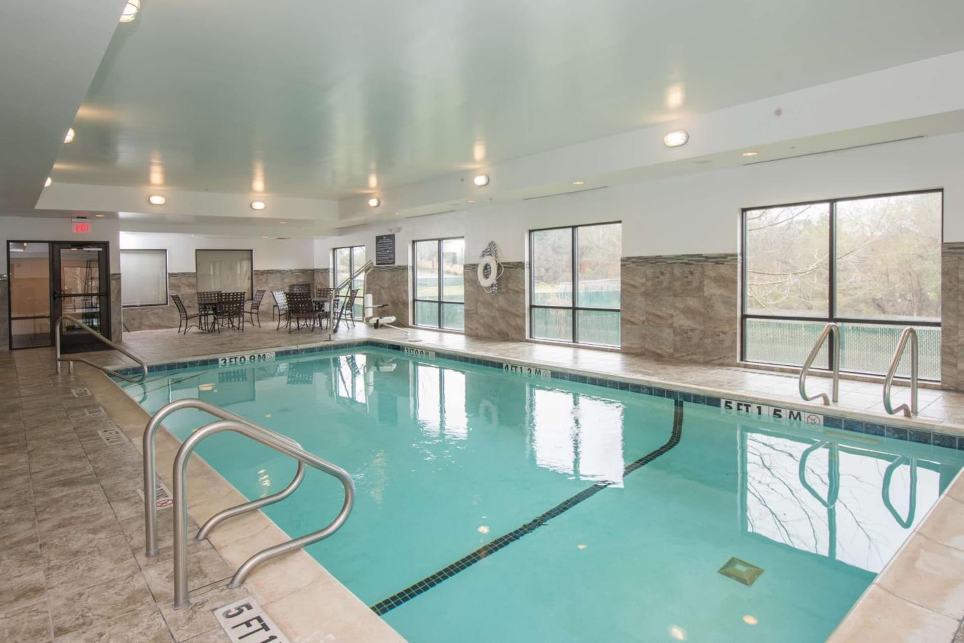Hampton Inn & Suites Selma-San Antonio/Randolph AFB gallery photo in Selma, TX — image 9