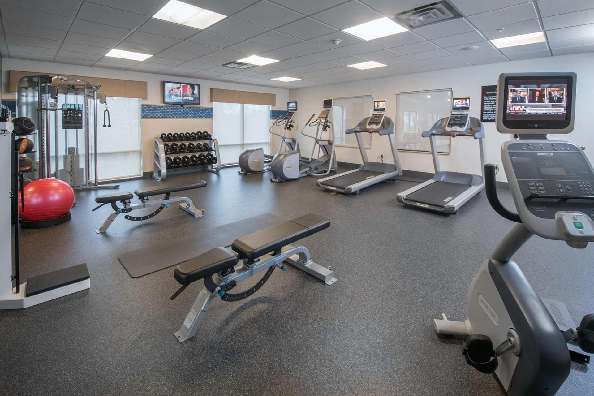 Hampton Inn & Suites Selma-San Antonio/Randolph AFB gallery photo in Selma, TX — image 32