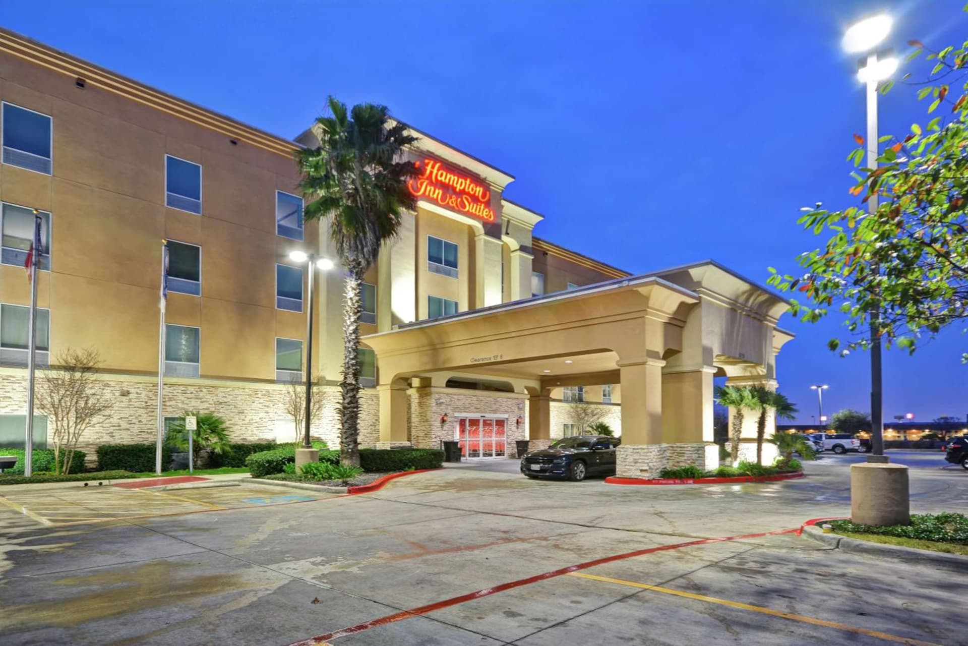 Hampton Inn & Suites San Antonio/Northeast I-35 featured exterior or lobby in San Antonio, TX — similar hotel
