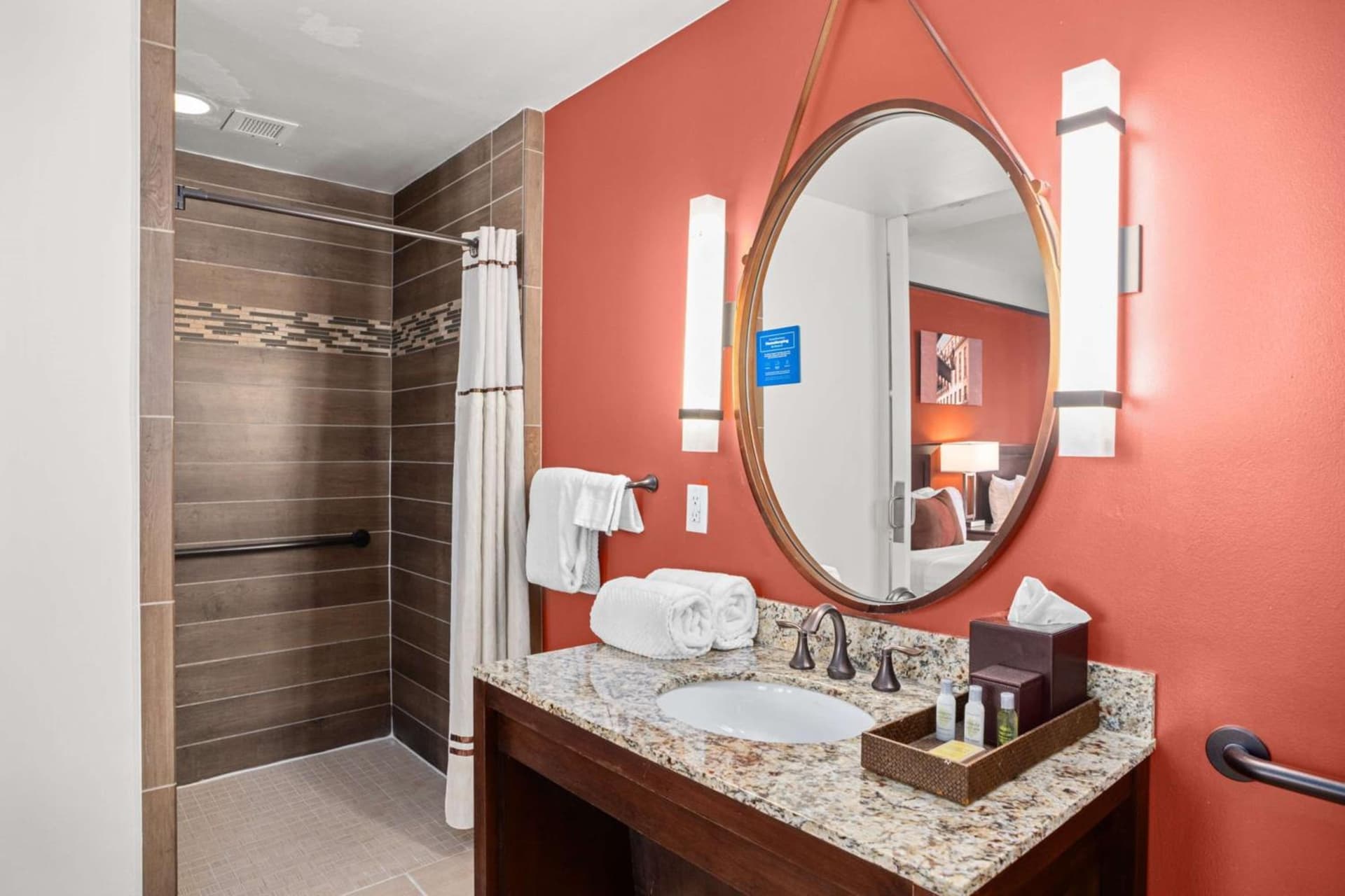 The Emily Morgan Hotel - A DoubleTree by Hilton gallery photo in San Antonio, TX — image 60