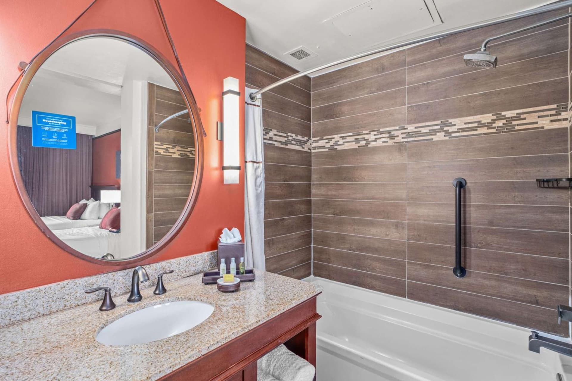 The Emily Morgan Hotel - A DoubleTree by Hilton gallery photo in San Antonio, TX — image 17