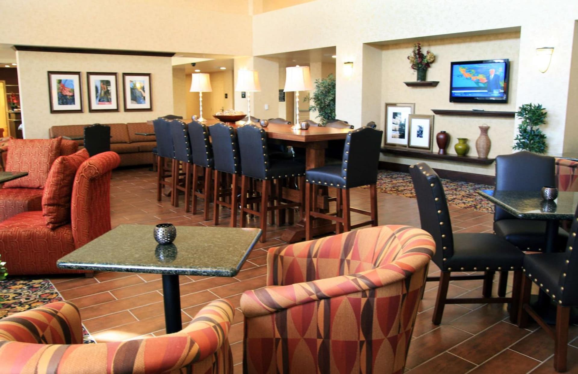 Hampton Inn & Suites Lodi interior in Lodi, CA — gallery photo 2