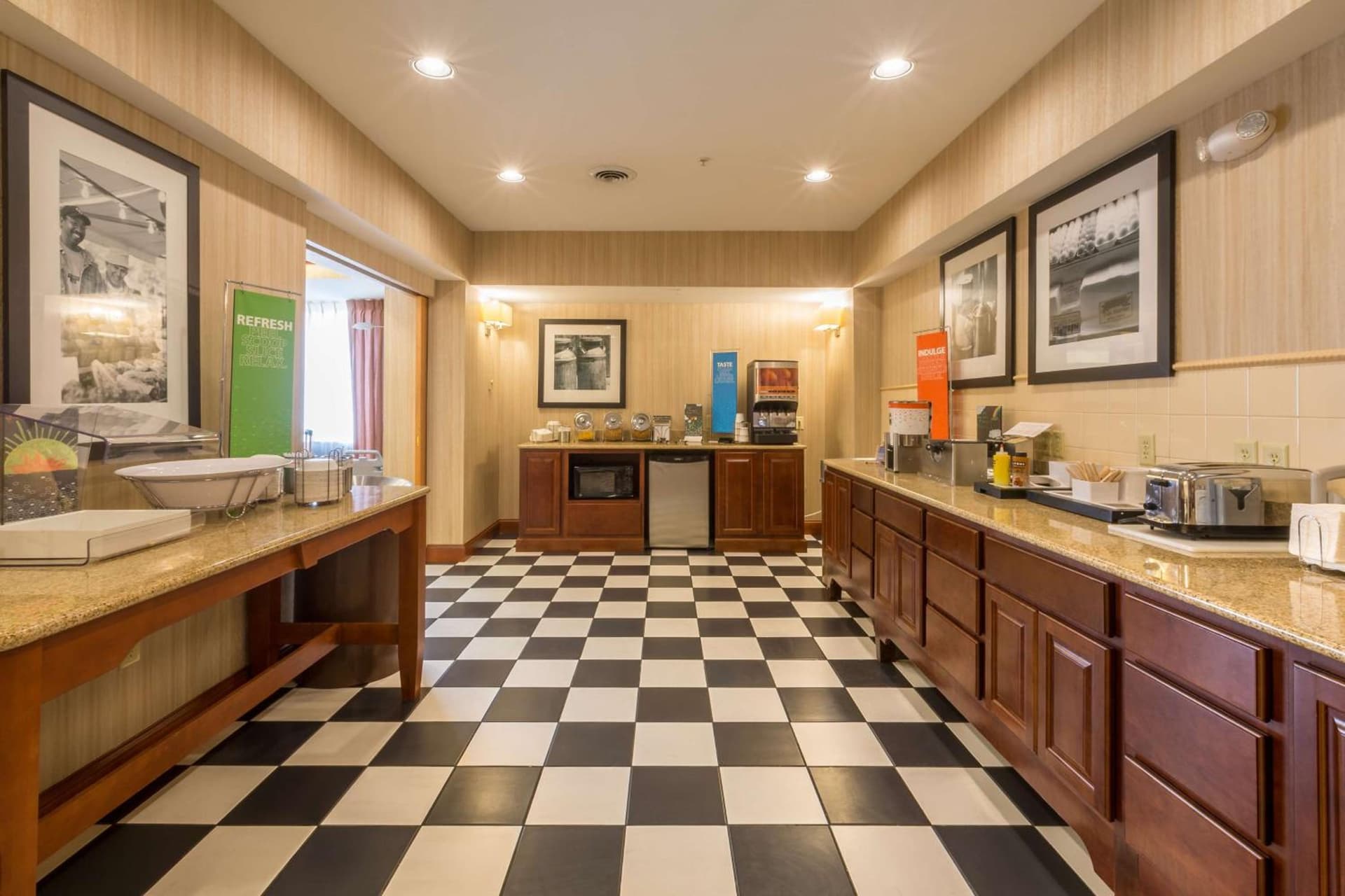 Hampton Inn Goshen gallery photo in Goshen, IN — image 26