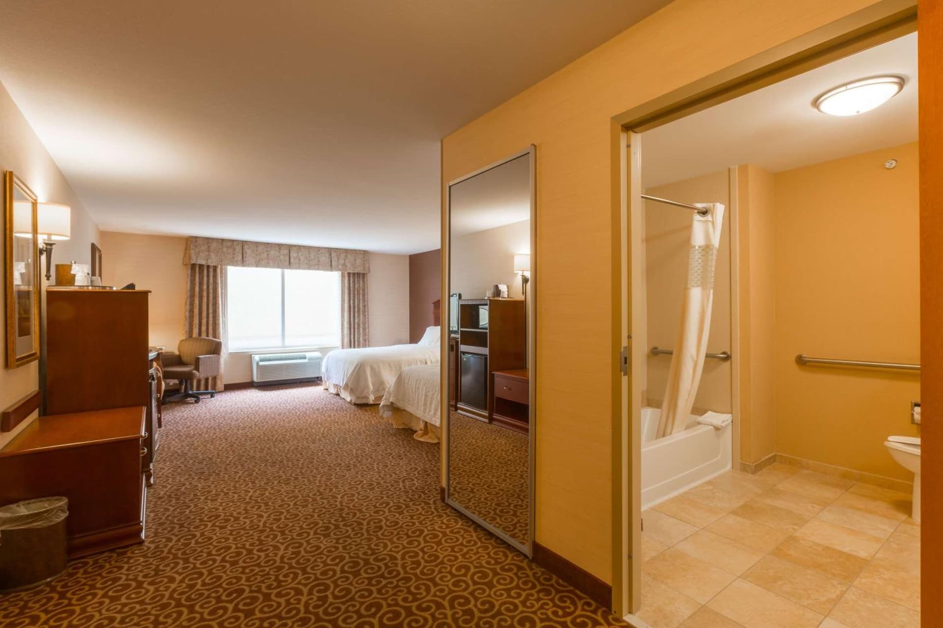 Hampton Inn Goshen gallery photo in Goshen, IN — image 21