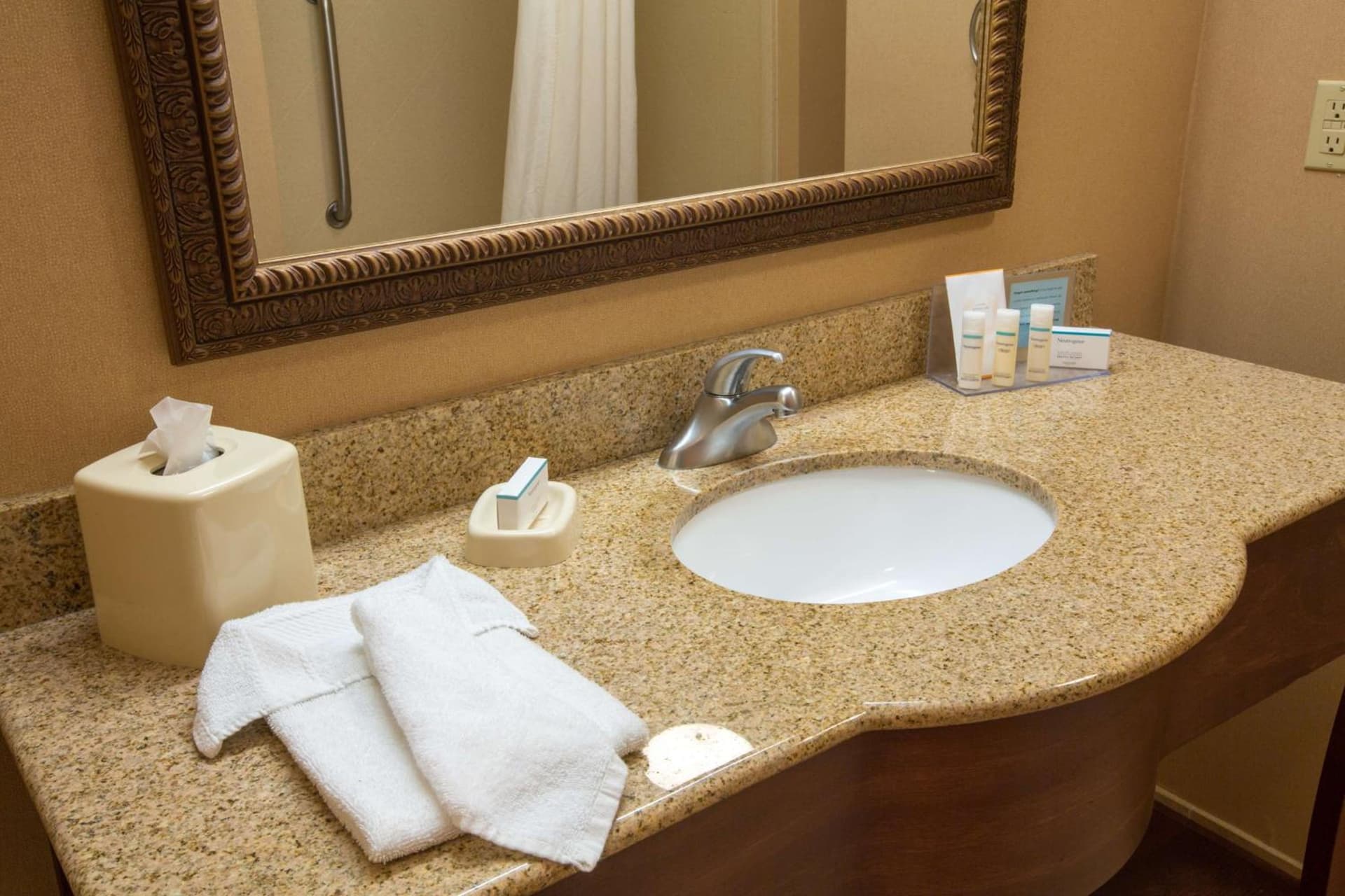 Hampton Inn Goshen gallery photo in Goshen, IN — image 31