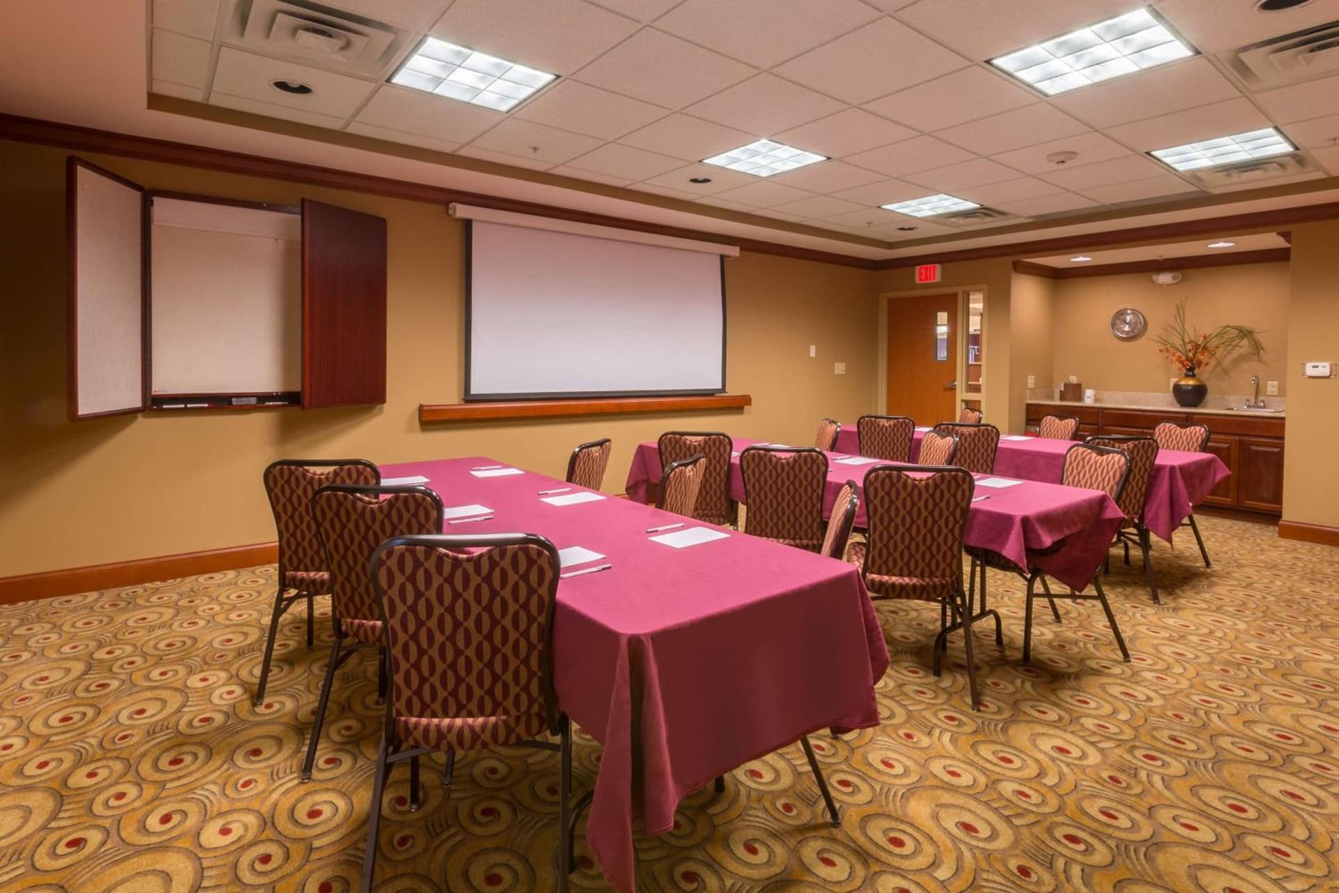 Hampton Inn Goshen gallery photo in Goshen, IN — image 14