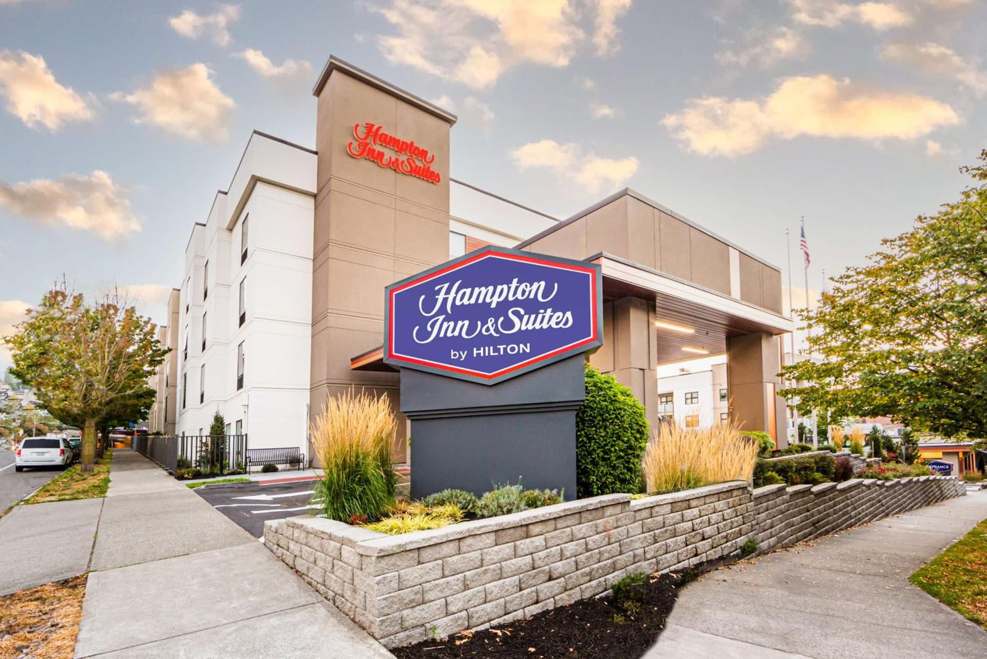 Hampton Inn & Suites Seattle-Downtown property views in Seattle, WA — gallery photo 3