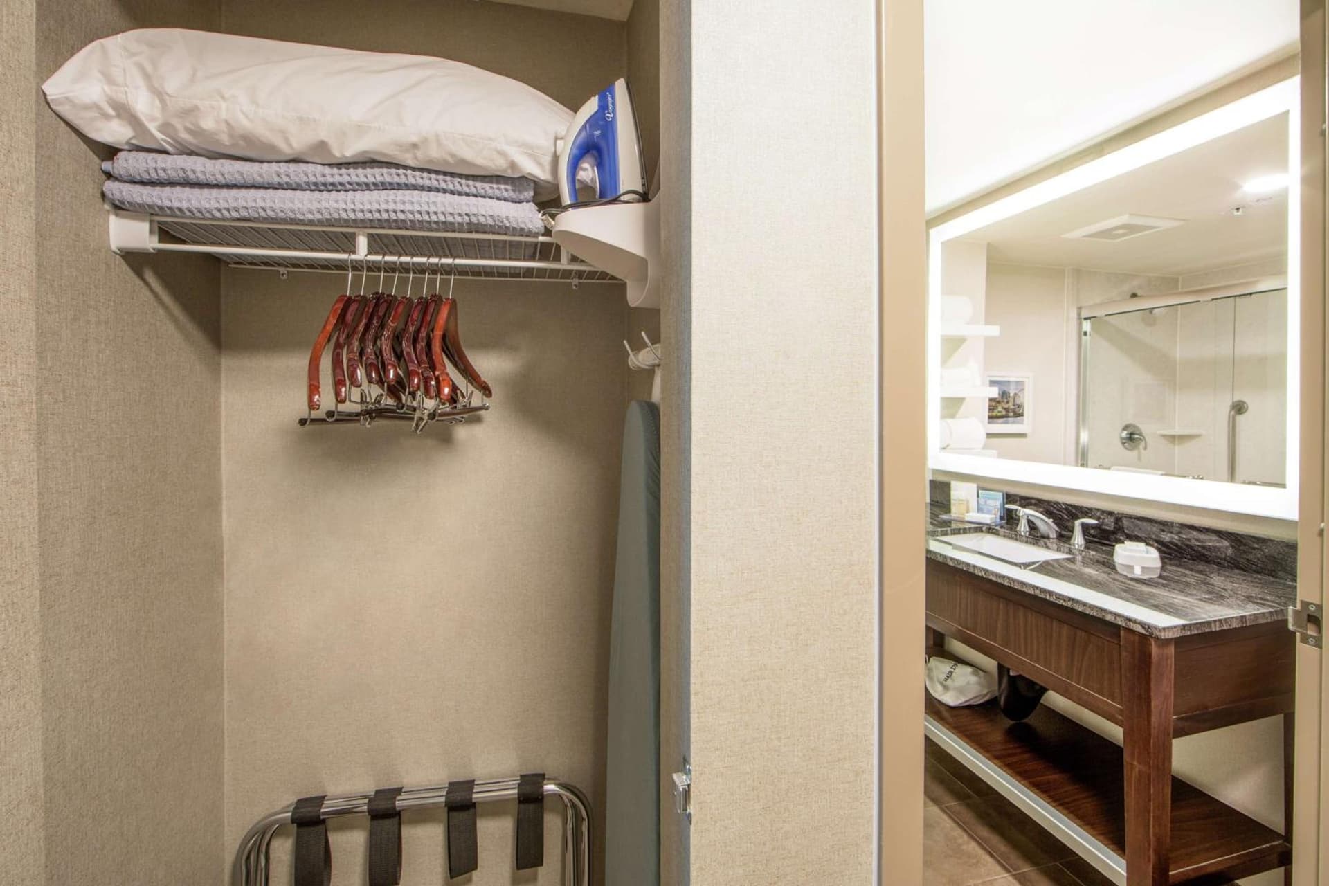 Hampton Inn & Suites Seattle-Downtown gallery photo in Seattle, WA — image 36