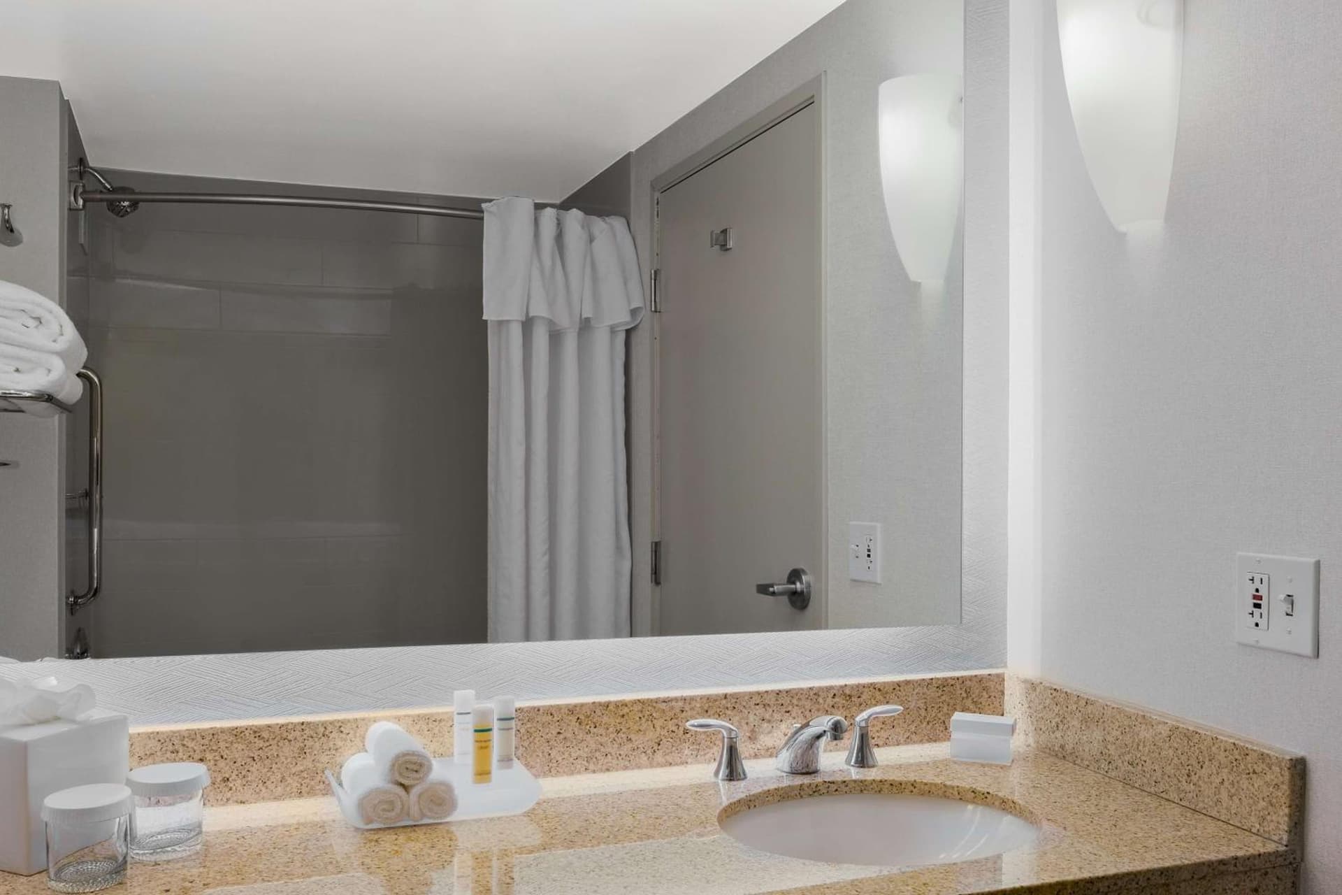 Homewood Suites by Hilton Seattle Downtown gallery photo in Seattle, WA — image 29