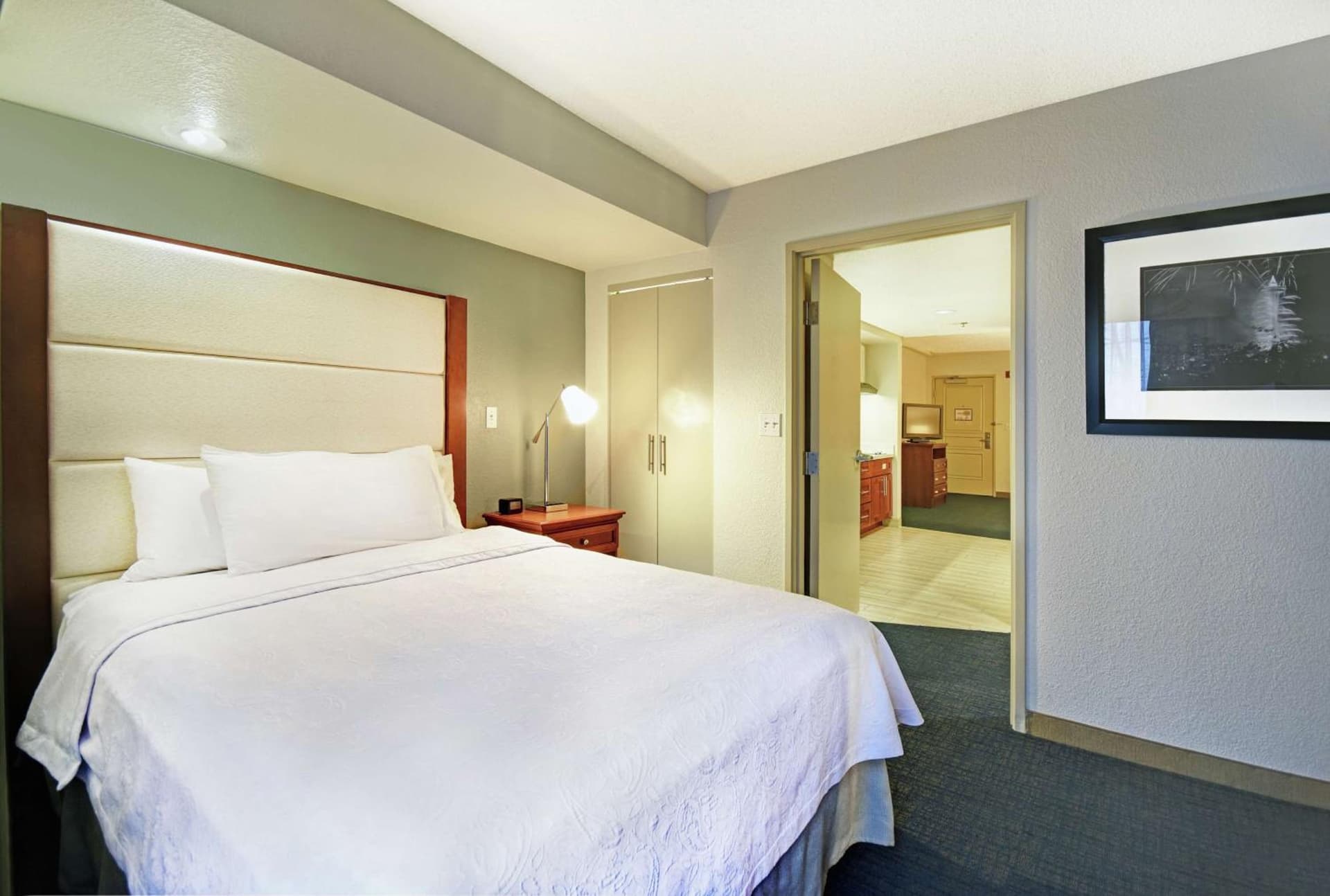 Homewood Suites by Hilton Seattle Downtown gallery photo in Seattle, WA — image 32
