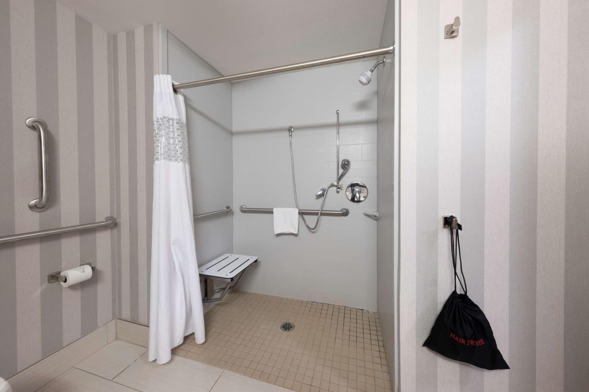 Hampton Inn & Suites DuPont gallery photo in DuPont, WA — image 42