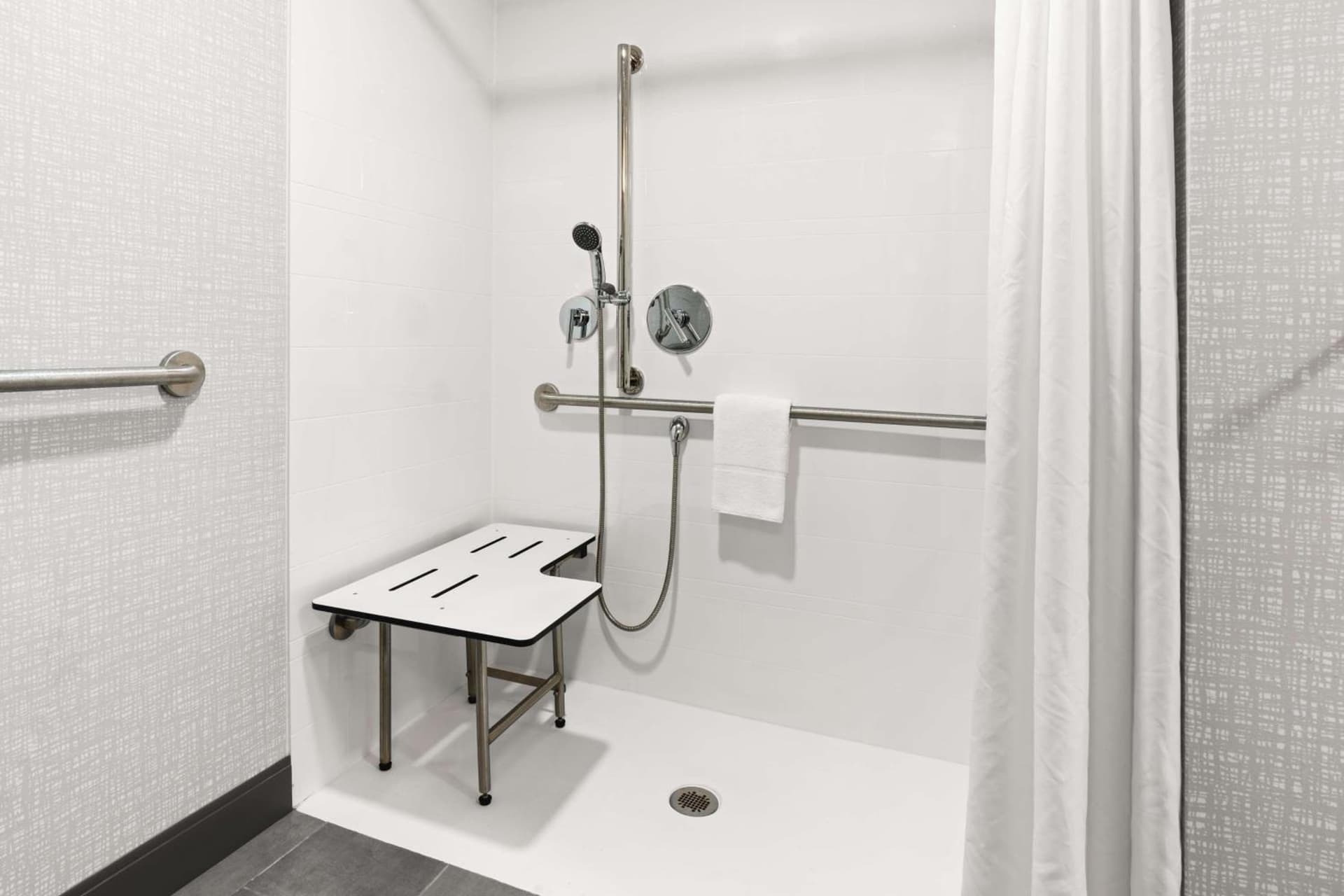 Hampton Inn Seekonk gallery photo in Seekonk, MA — image 20