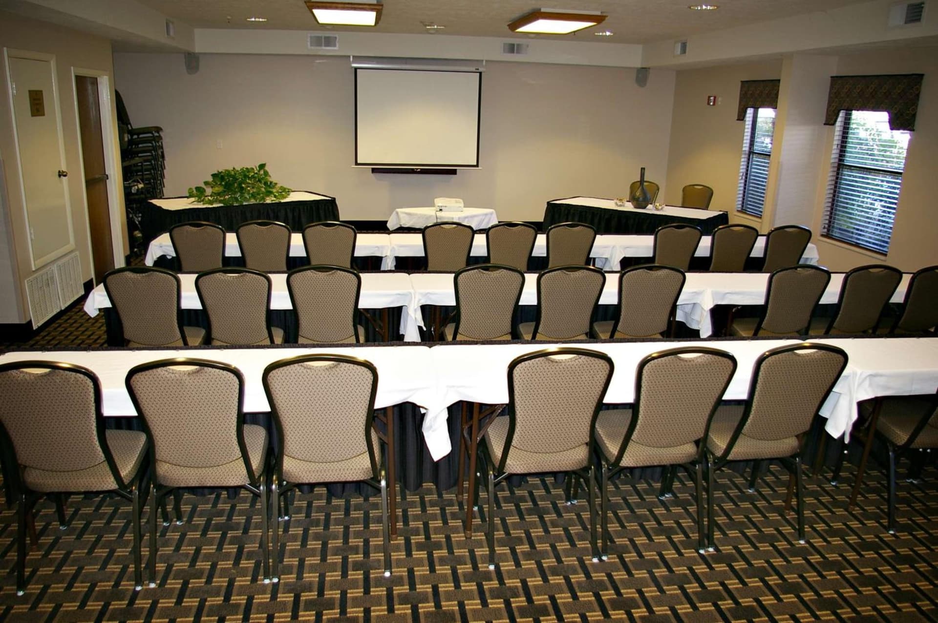 Hampton Inn St. George property views in St. George, UT — gallery photo 3