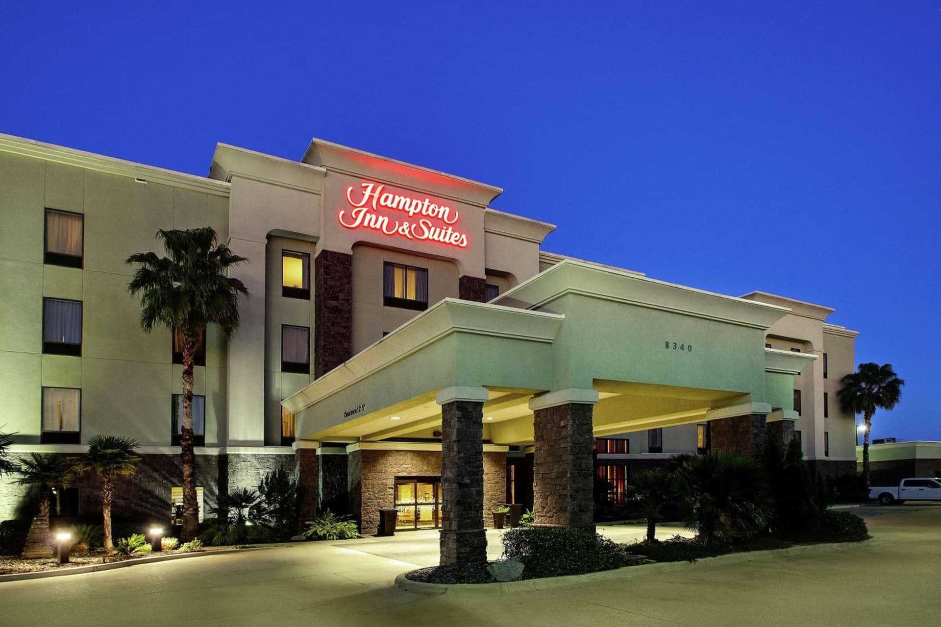 Hampton Inn & Suites Shreveport interior in Shreveport, LA — gallery photo 2