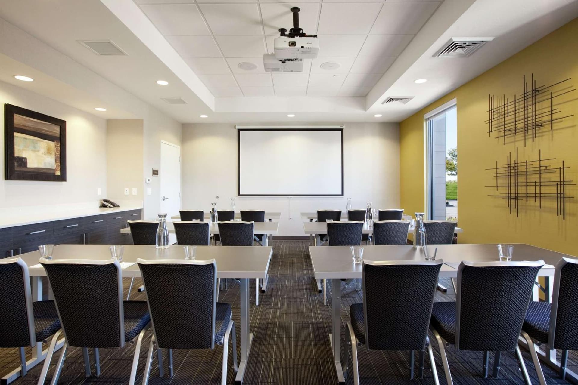 Home2 Suites by Hilton West Valley City gallery photo in West Valley City, UT — image 21