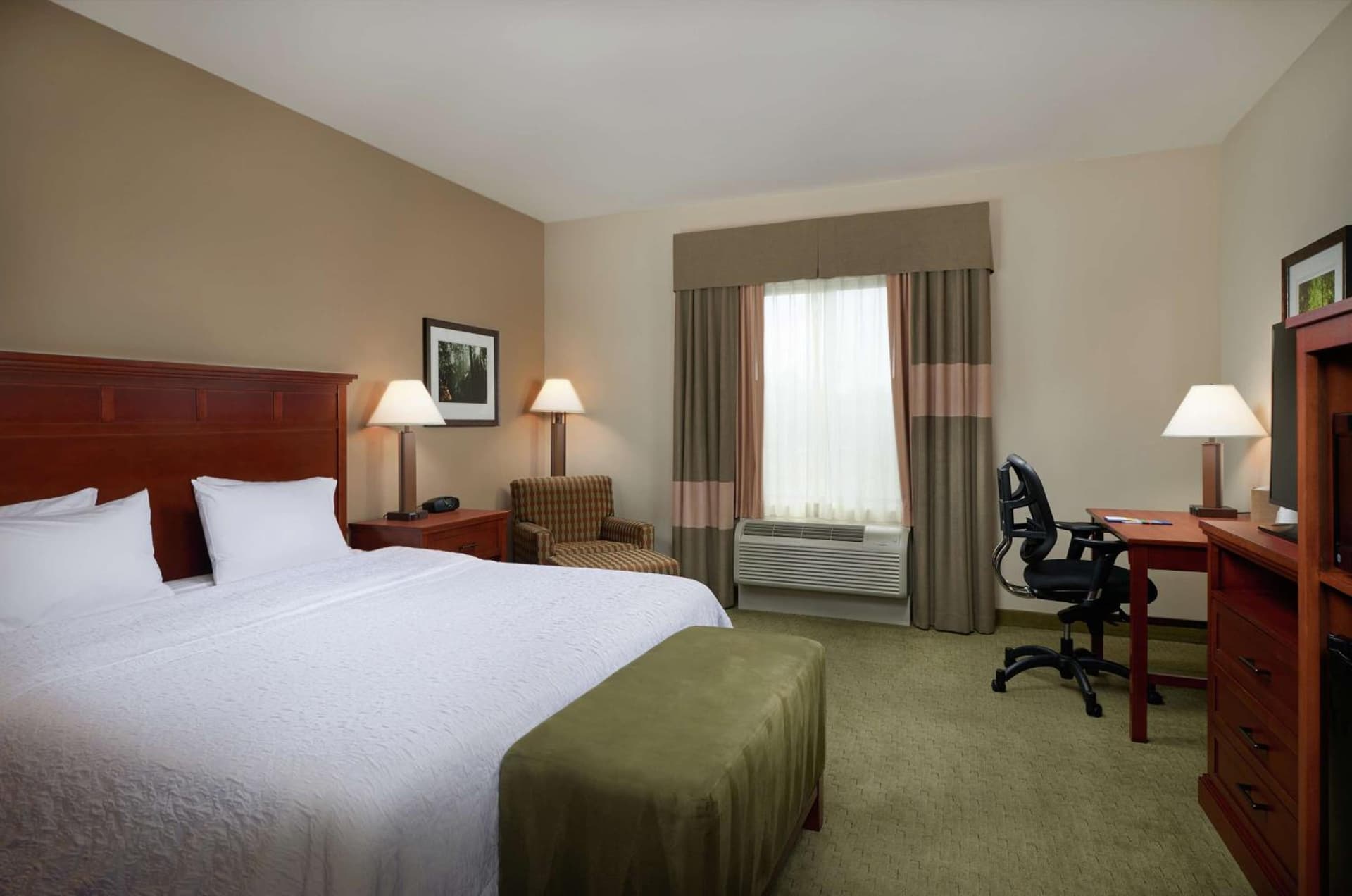 Hampton Inn and Suites Salem gallery photo in Salem, OR — image 30