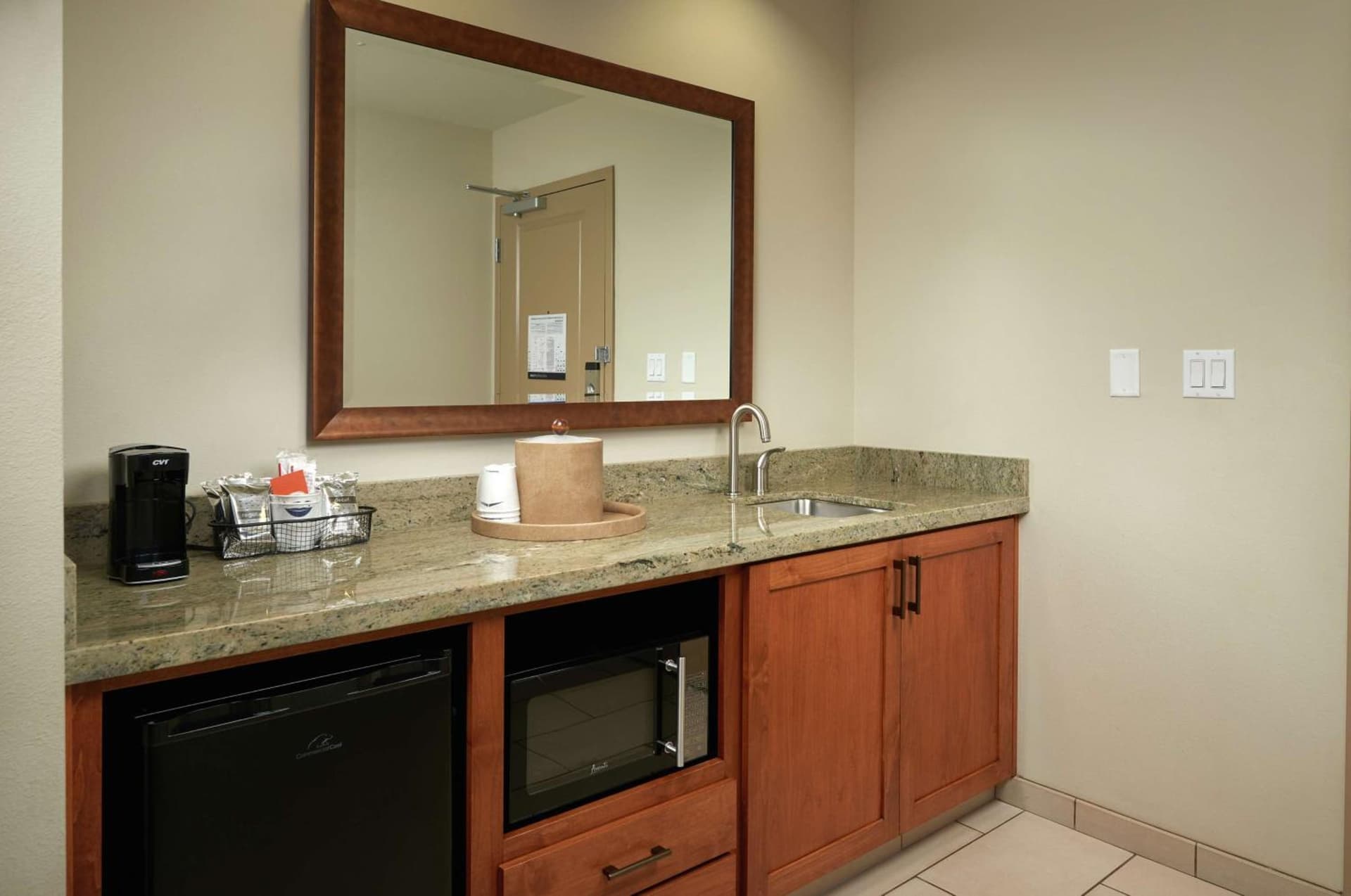 Hampton Inn and Suites Salem gallery photo in Salem, OR — image 17