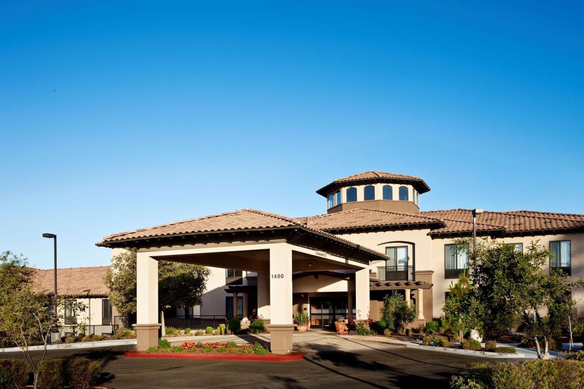Hampton Inn & Suites Arroyo Grande featured exterior or lobby in Arroyo Grande, CA — similar hotel