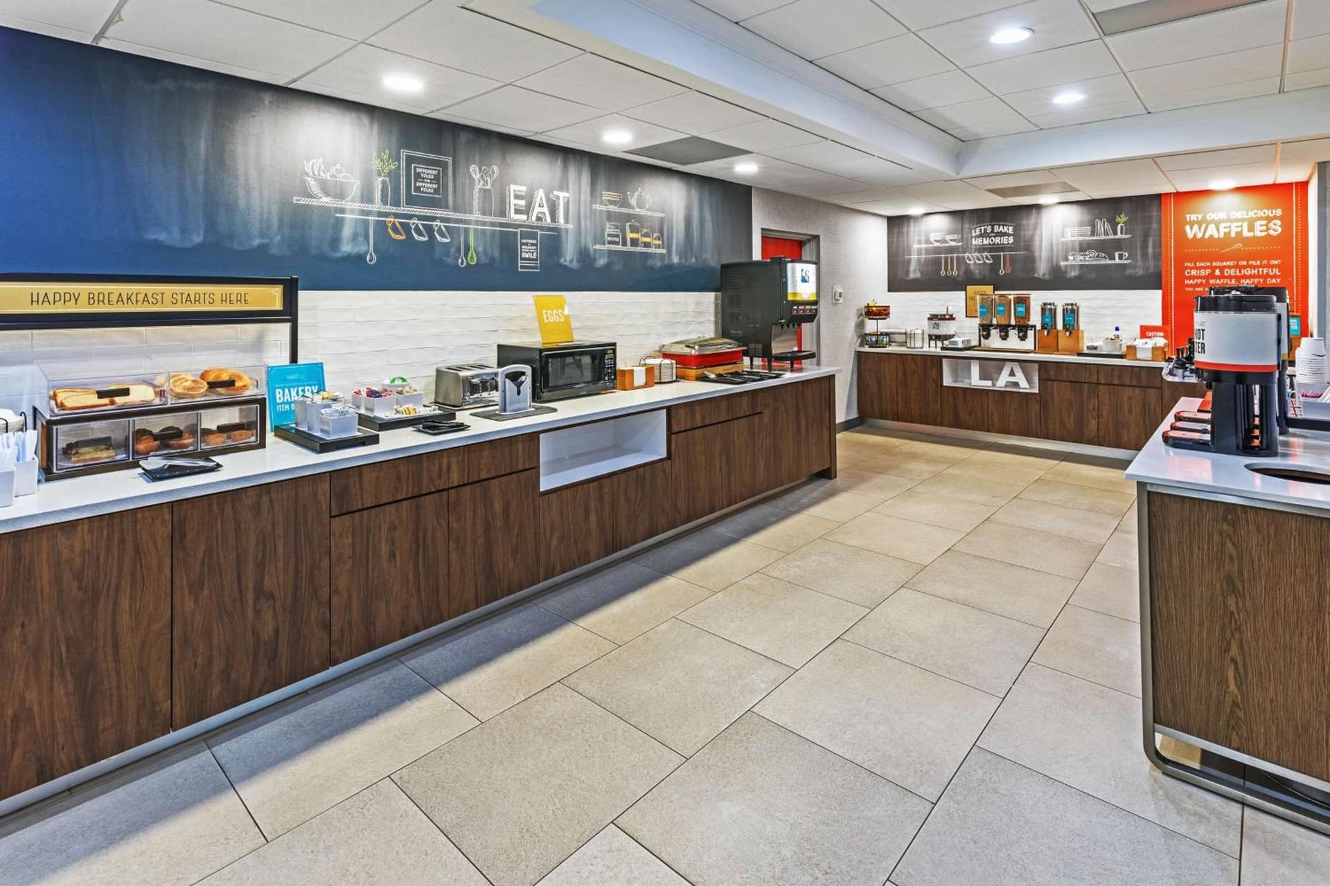 Hampton Inn Sulphur Lake Charles interior in Sulphur, LA — gallery photo 2