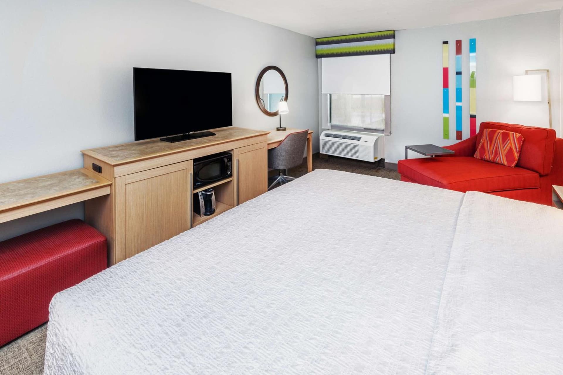 Hampton Inn Sulphur Lake Charles interior in Sulphur, LA — gallery photo 2