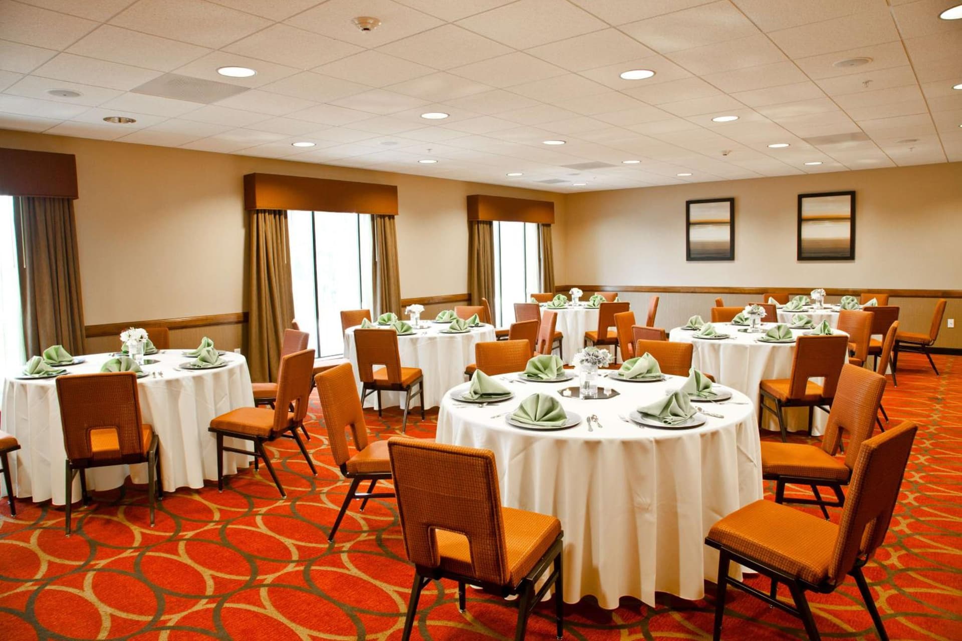 Hampton Inn & Suites Salinas gallery photo in Salinas, CA — image 17