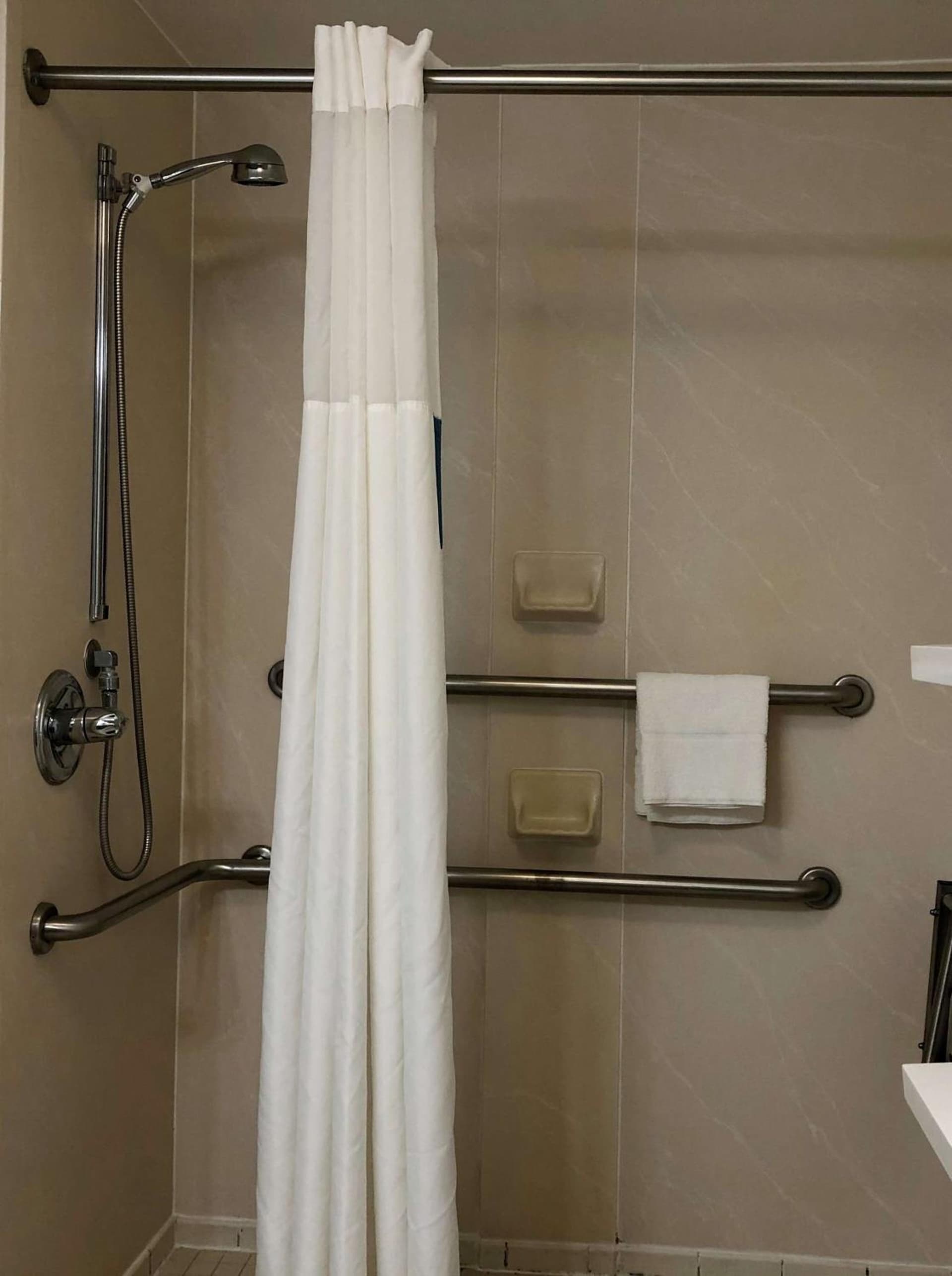 Hampton Inn by Hilton Spring Hill gallery photo in Timber Pines, FL — image 54
