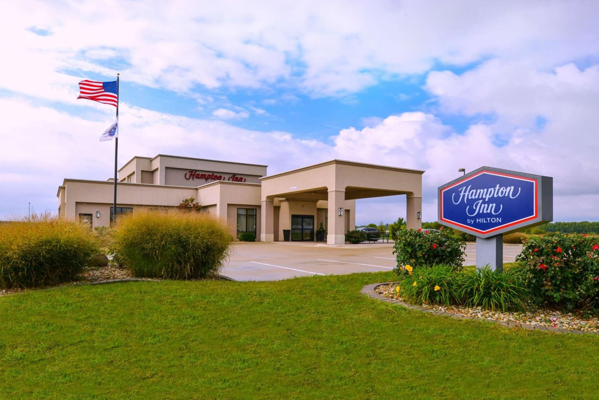 Hampton By Hilton Lincoln featured exterior or lobby in Lincoln, IL — similar hotel