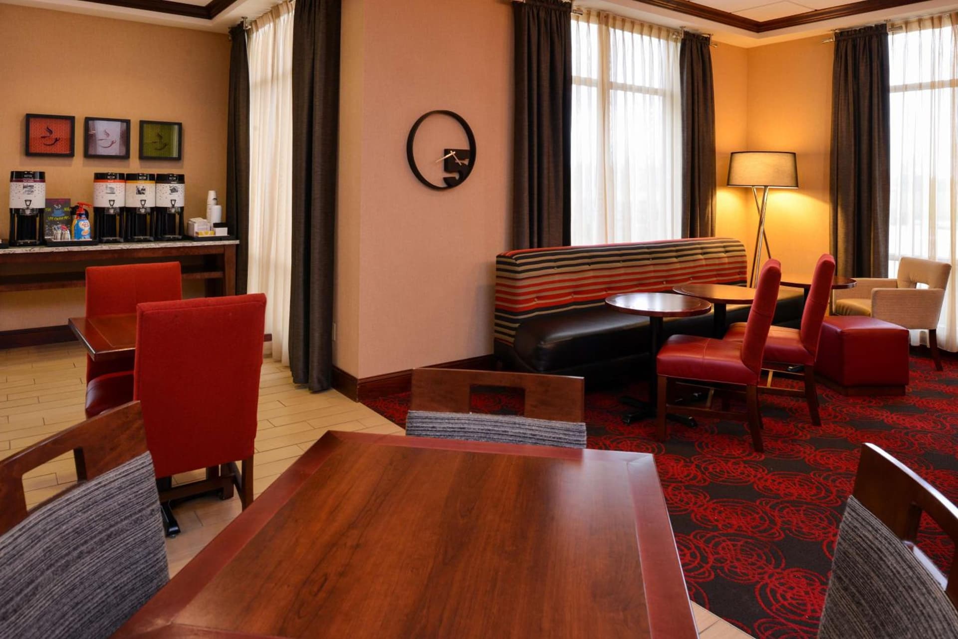 Hampton By Hilton Lincoln property views in Lincoln, IL — gallery photo 3
