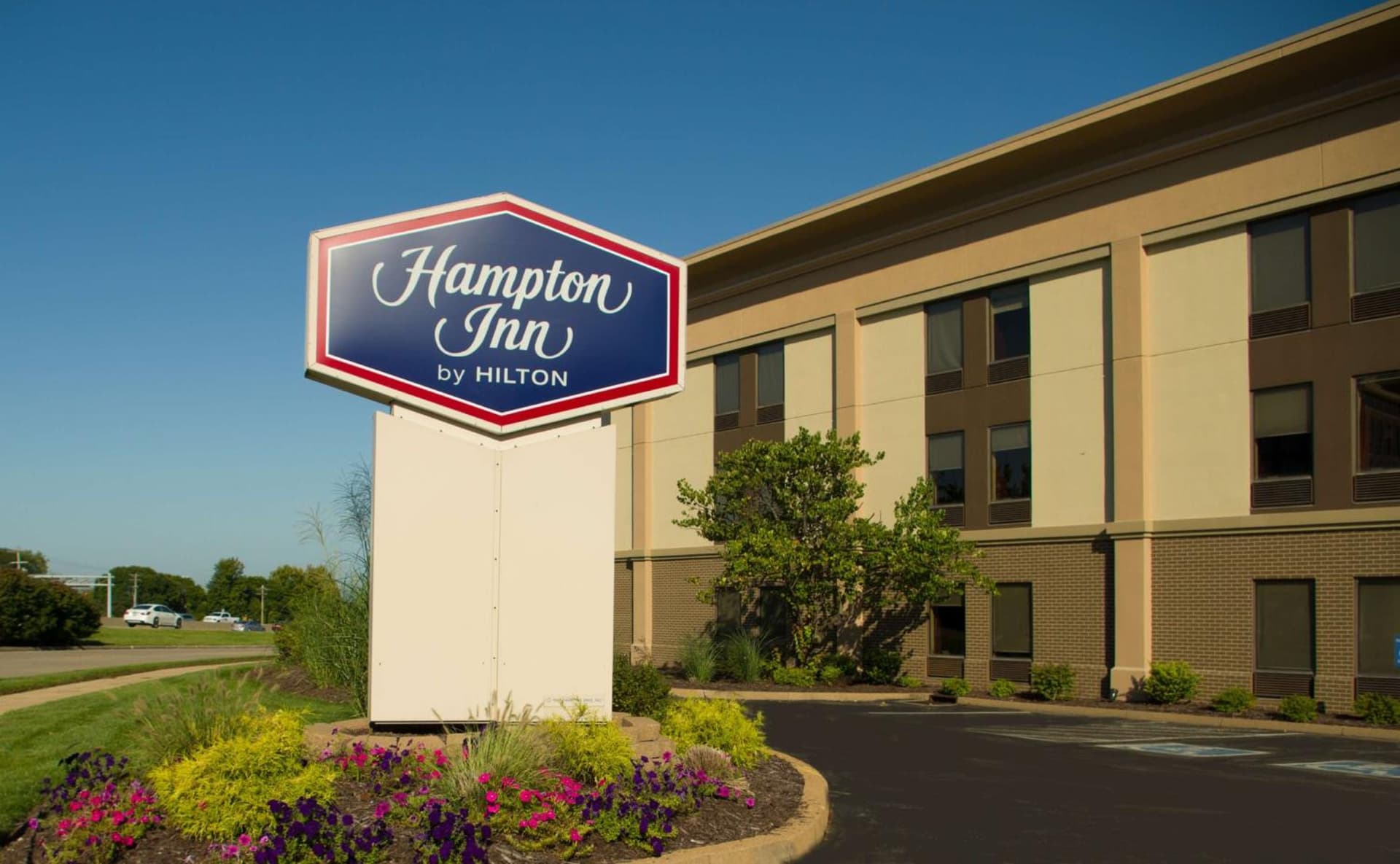 Hampton Inn St. Louis-Chesterfield featured exterior or lobby in Chesterfield, MO — similar hotel