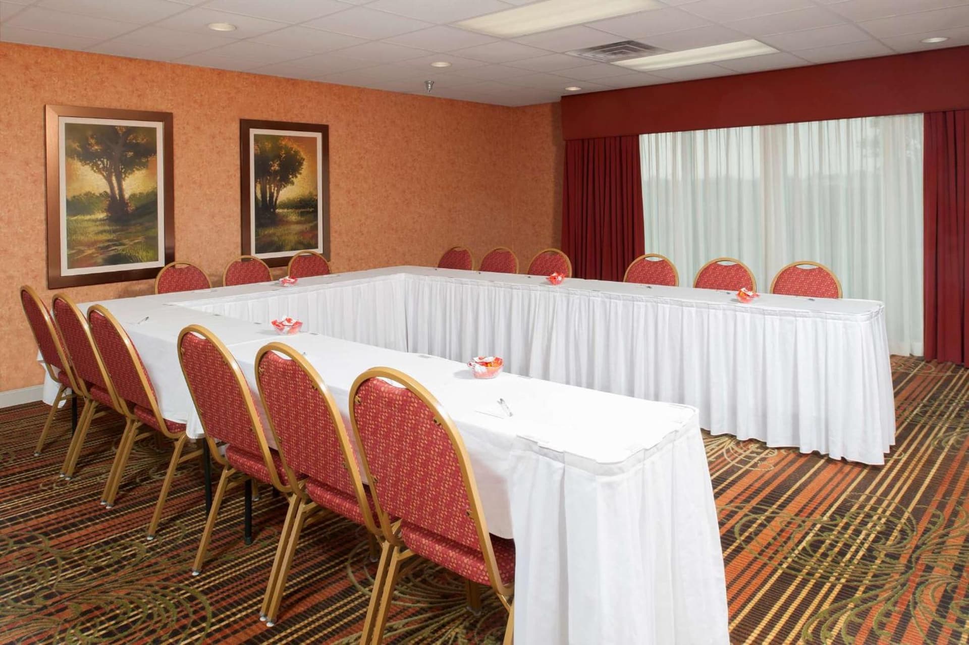 Hampton Inn & Suites Cleveland-Southeast-Streetsboro gallery photo in Streetsboro, OH — image 17