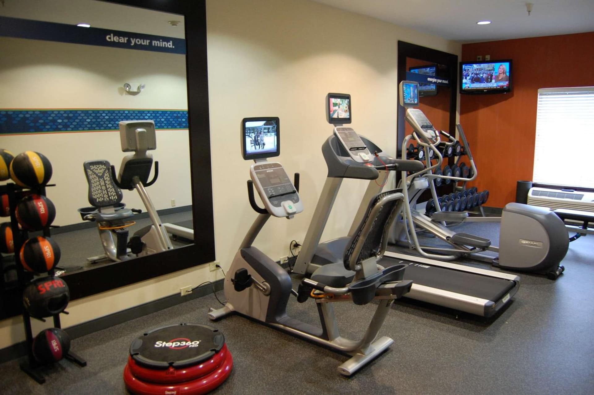 Hampton Inn Stow gallery photo in Stow, OH — image 16