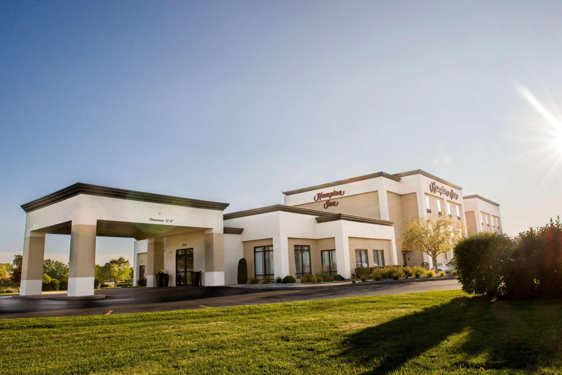 Hampton Inn Plover-Stevens Point interior in Plover, WI — gallery photo 2