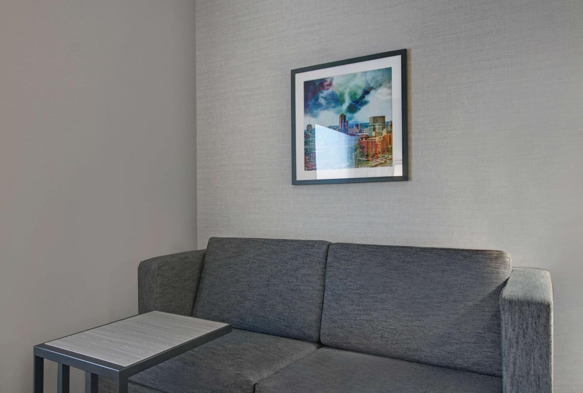 Hampton Inn & Suites by Hilton Syracuse Dewitt gallery photo in East Syracuse, NY — image 35