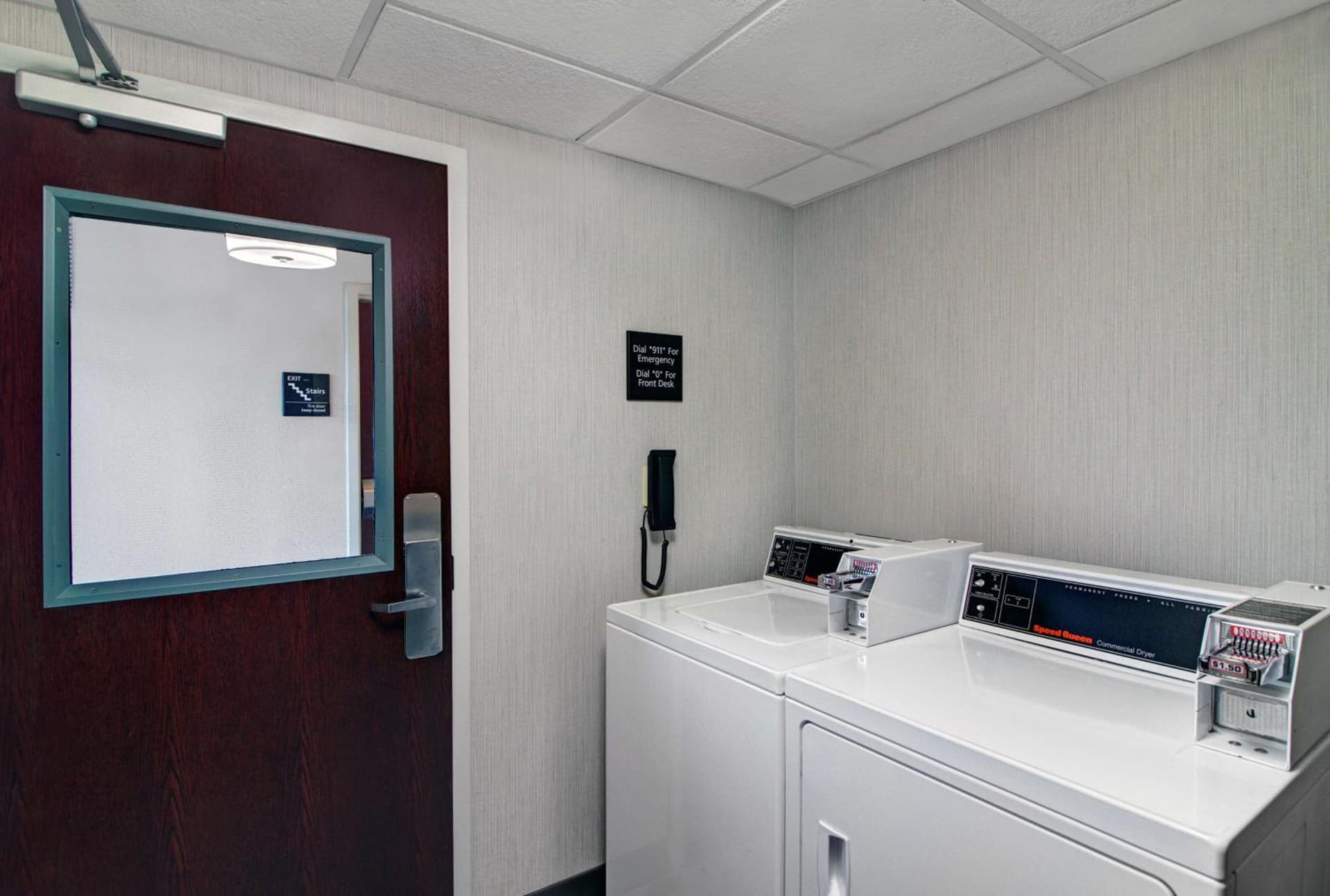 Hampton Inn & Suites by Hilton Syracuse Dewitt gallery photo in East Syracuse, NY — image 10