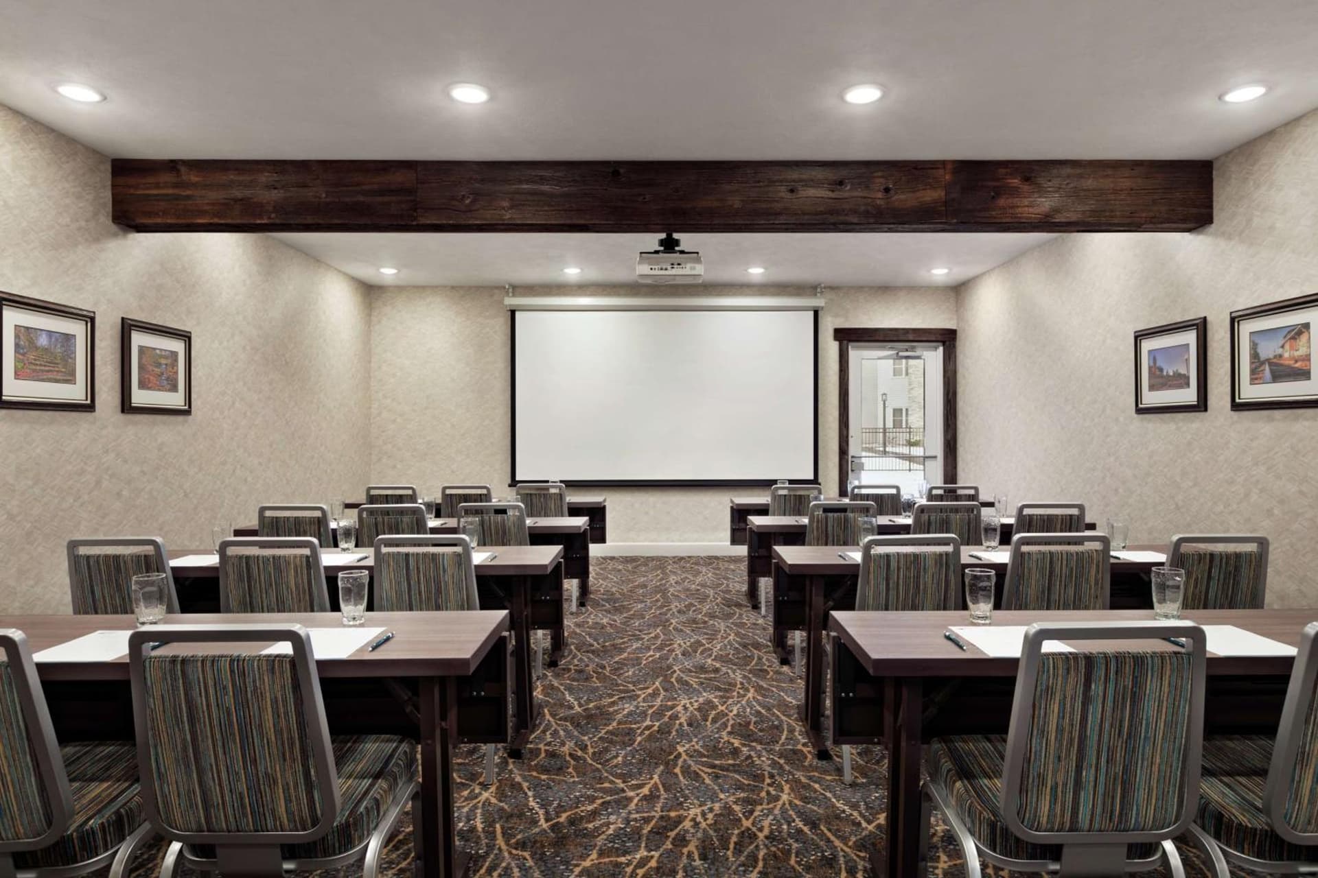 Homewood Suites Syracuse-Liverpool gallery photo in Liverpool, NY — image 36