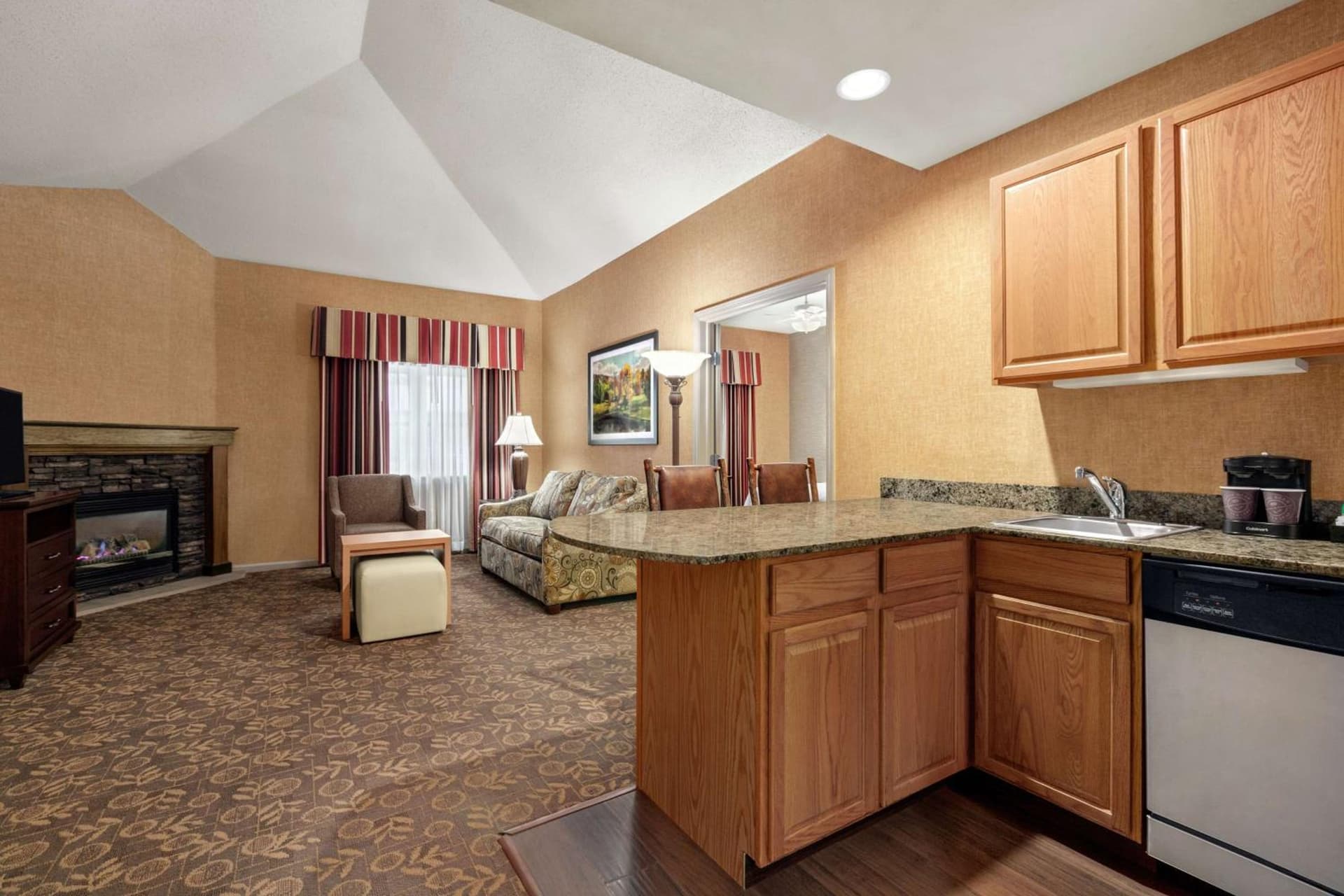 Homewood Suites Syracuse-Liverpool gallery photo in Liverpool, NY — image 25