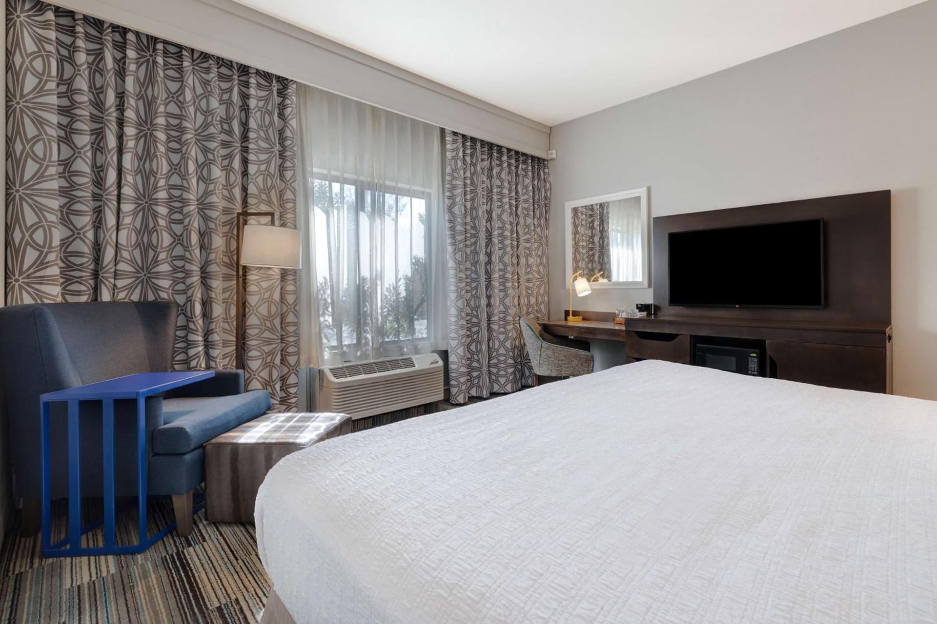 Hampton Inn & Suites Tulare gallery photo in Tulare, CA — image 32