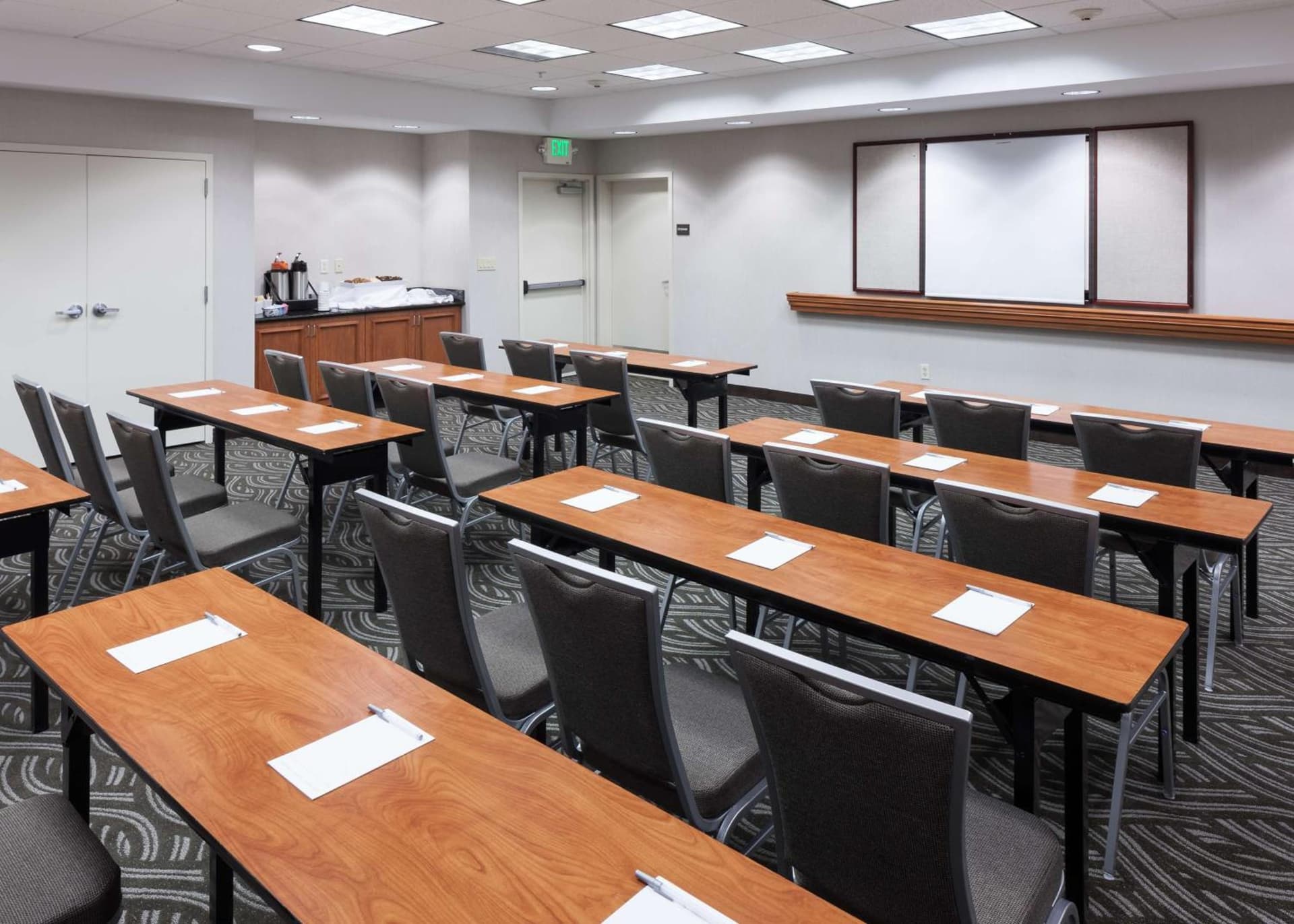 Hampton Inn & Suites Tulare gallery photo in Tulare, CA — image 21