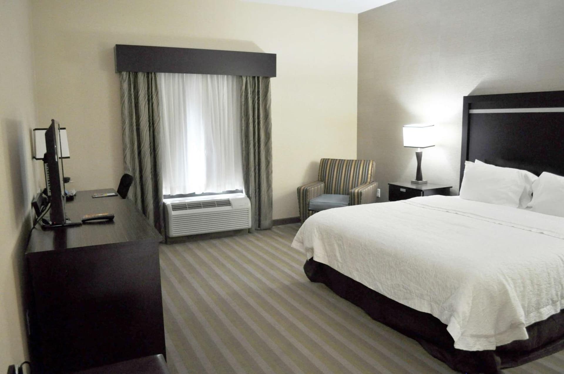 Hampton Inn & Suites Toledo/Westgate gallery photo in Toledo, OH — image 10