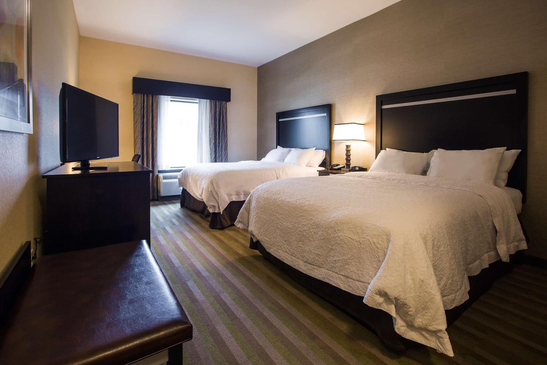 Hampton Inn & Suites Toledo/Westgate gallery photo in Toledo, OH — image 4