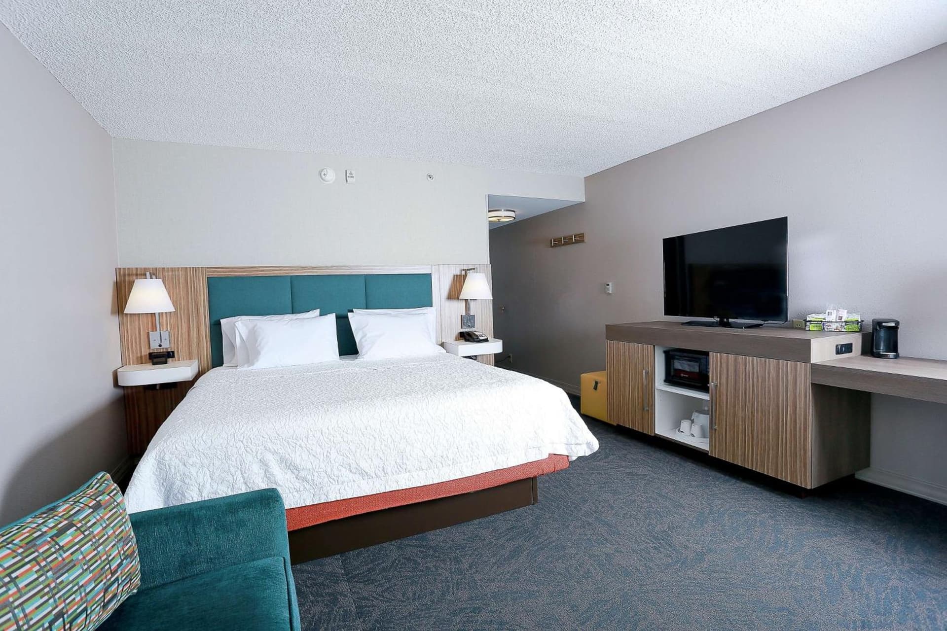 Hampton Inn & Suites Tampa-Wesley Chapel gallery photo in Wesley Chapel, FL — image 20